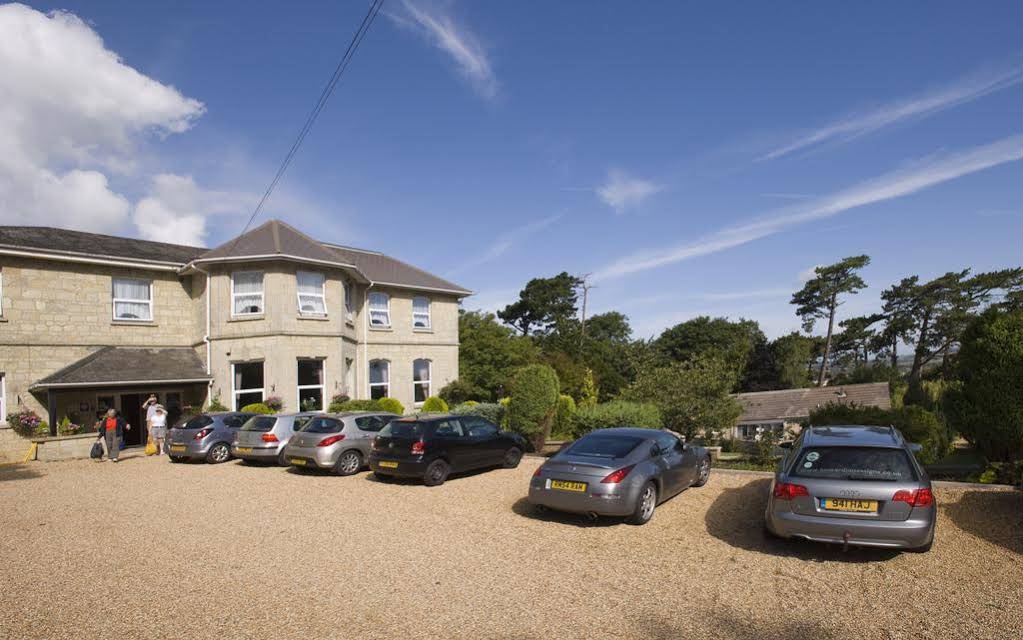 Bourne Hall Country
