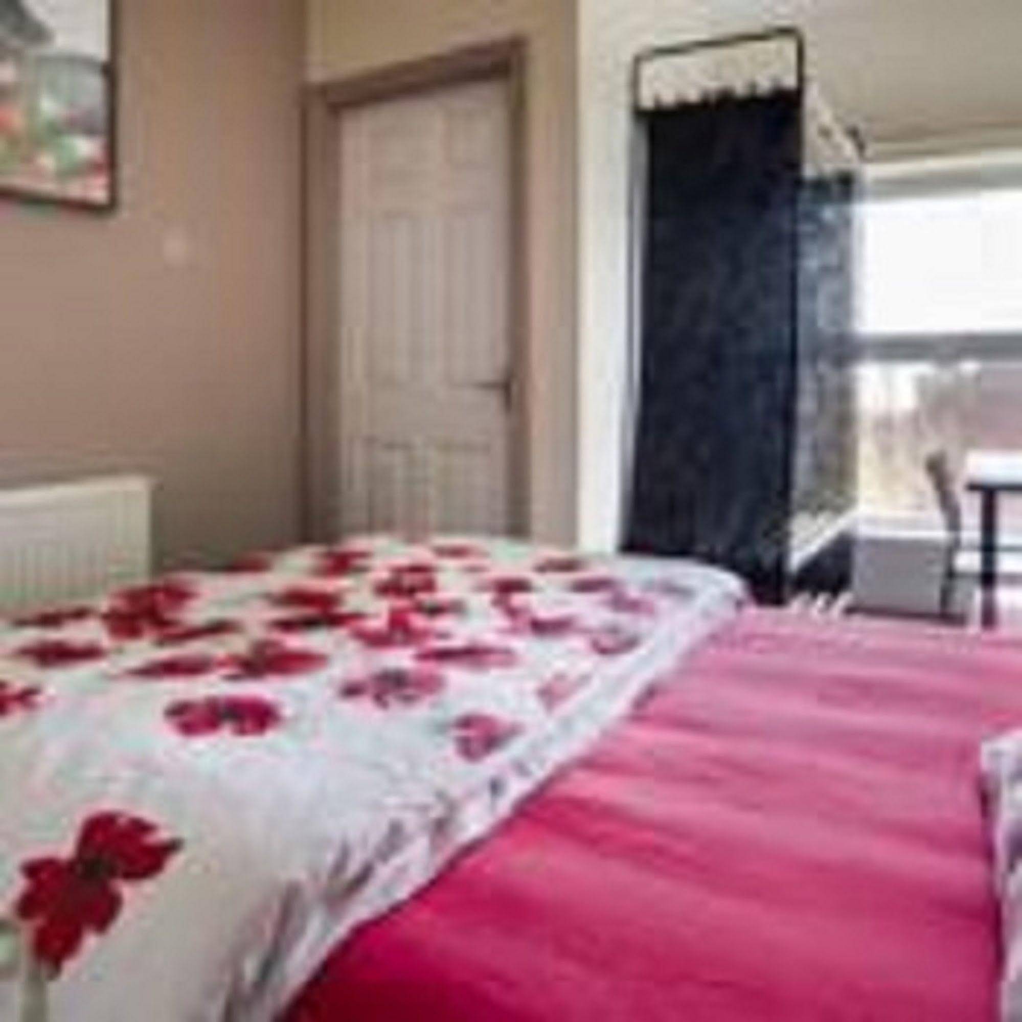 Russell Scott Hostels