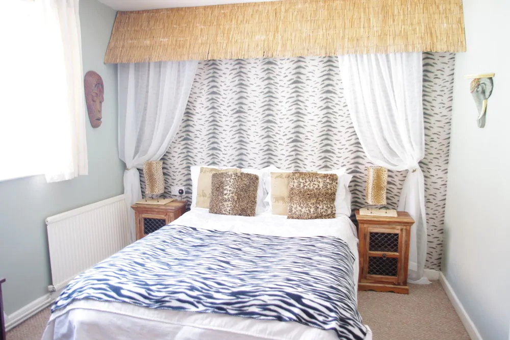 Dukes Folly Hotel
