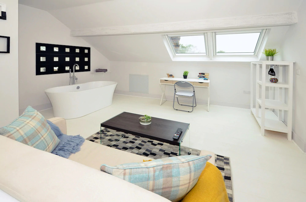 Townhouse PLUS @ London Road Stoke