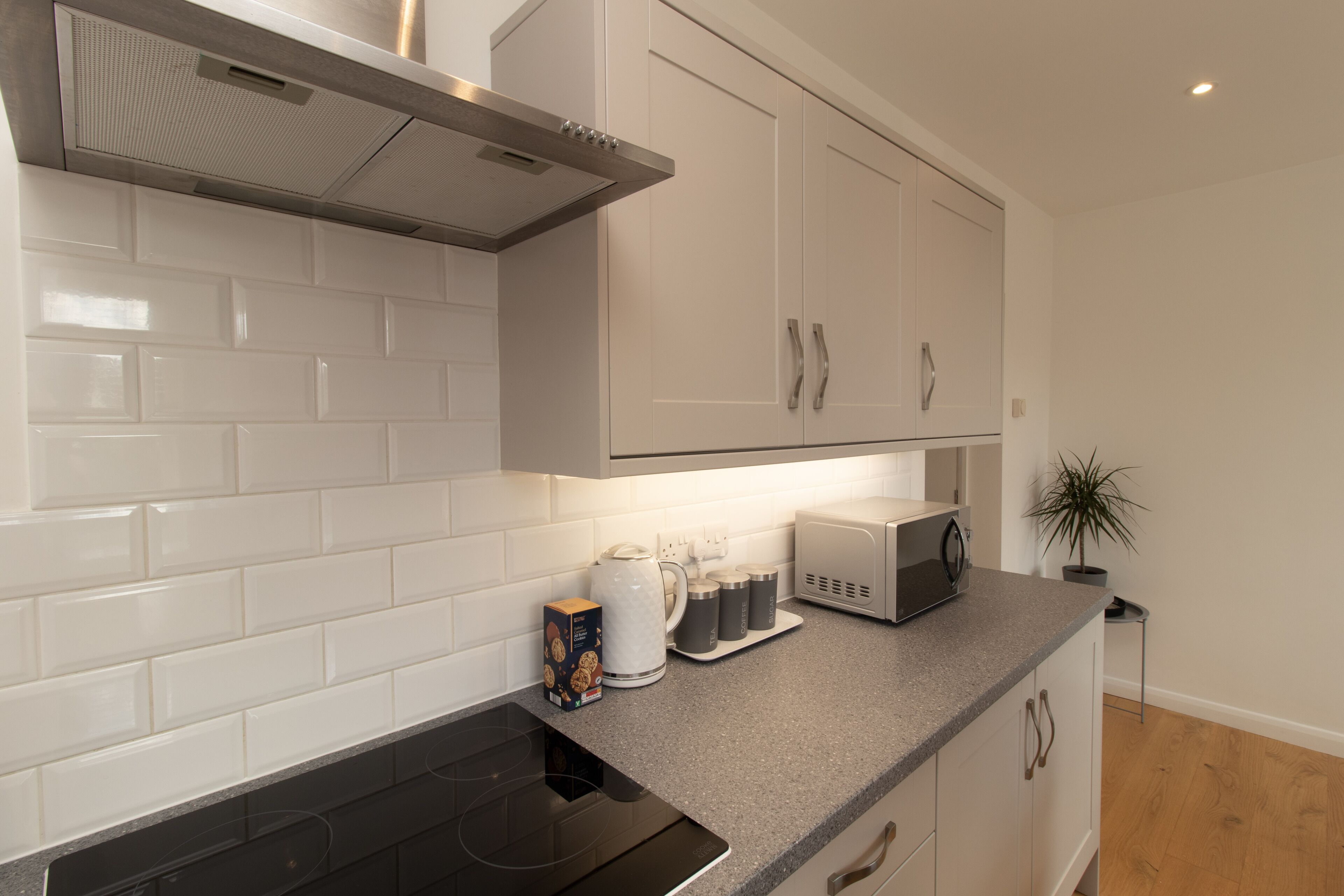 Crescent House Apartments