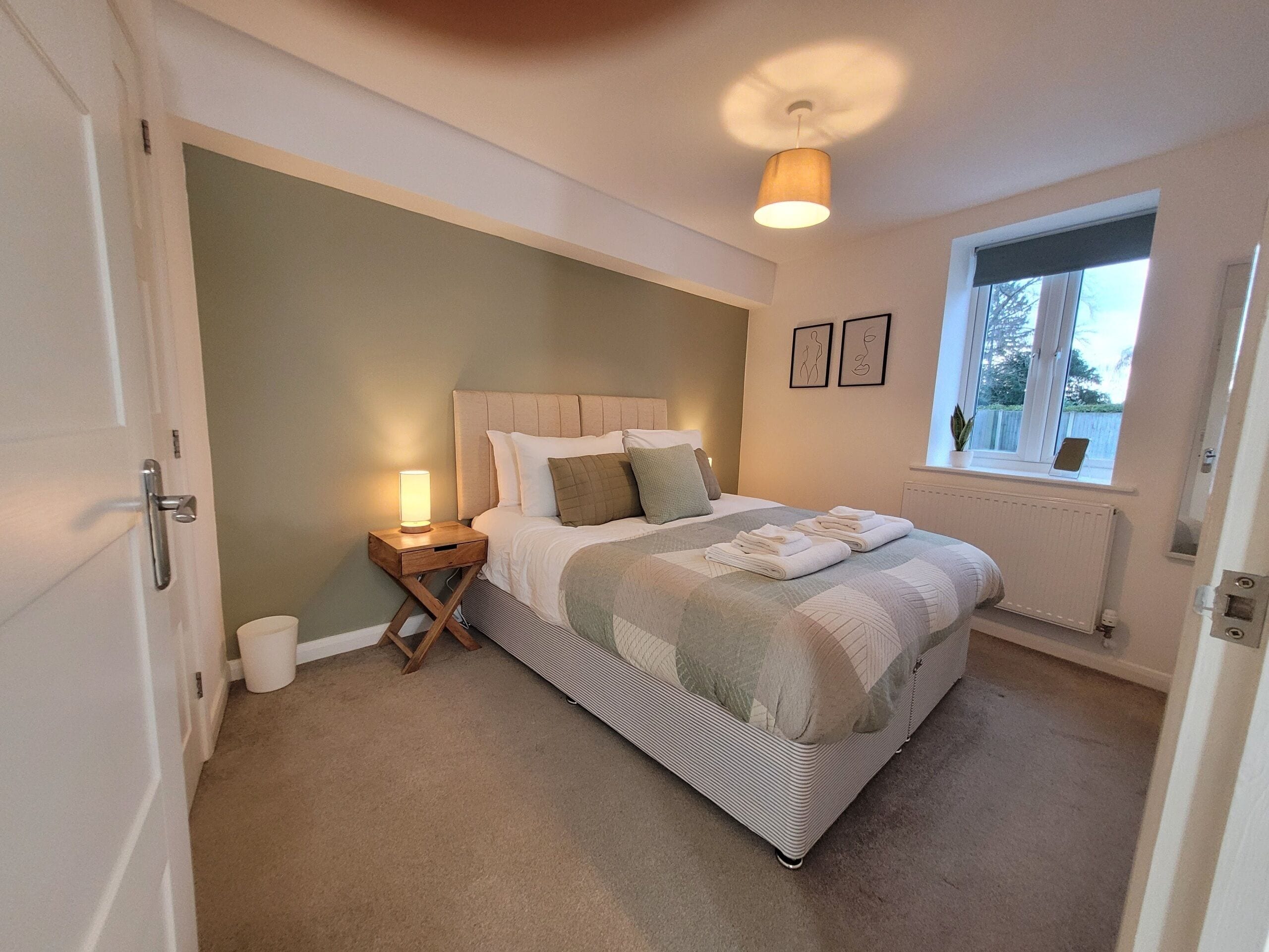 Crescent House Apartments