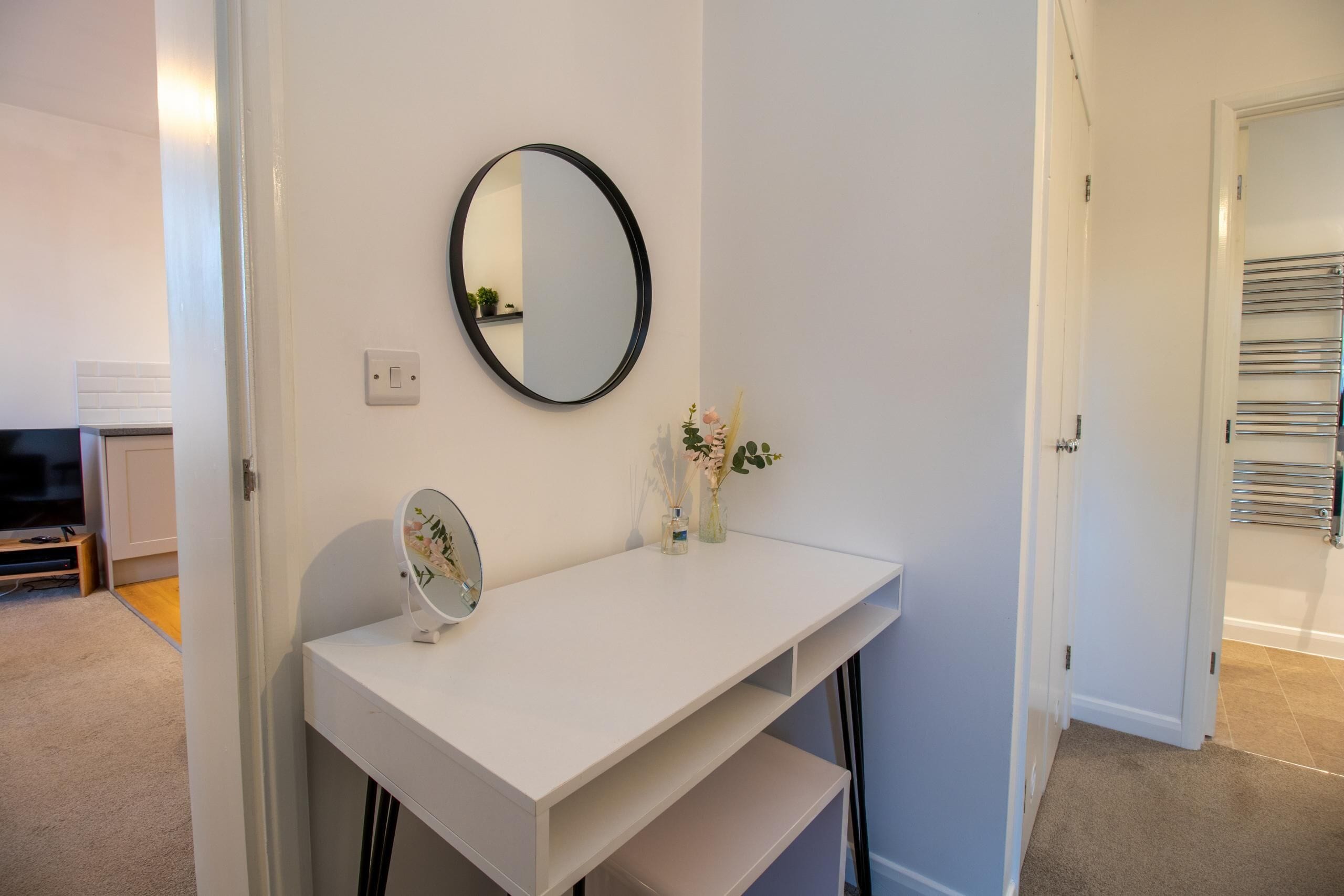 Crescent House Apartments
