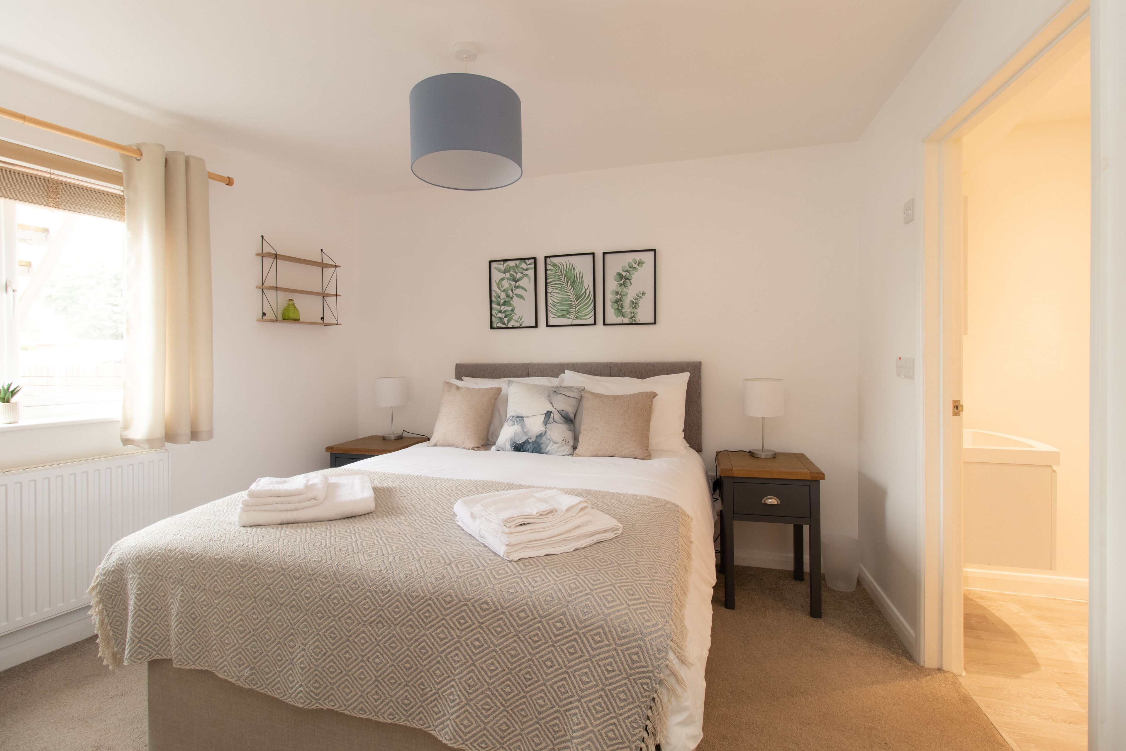 Crescent House Apartments