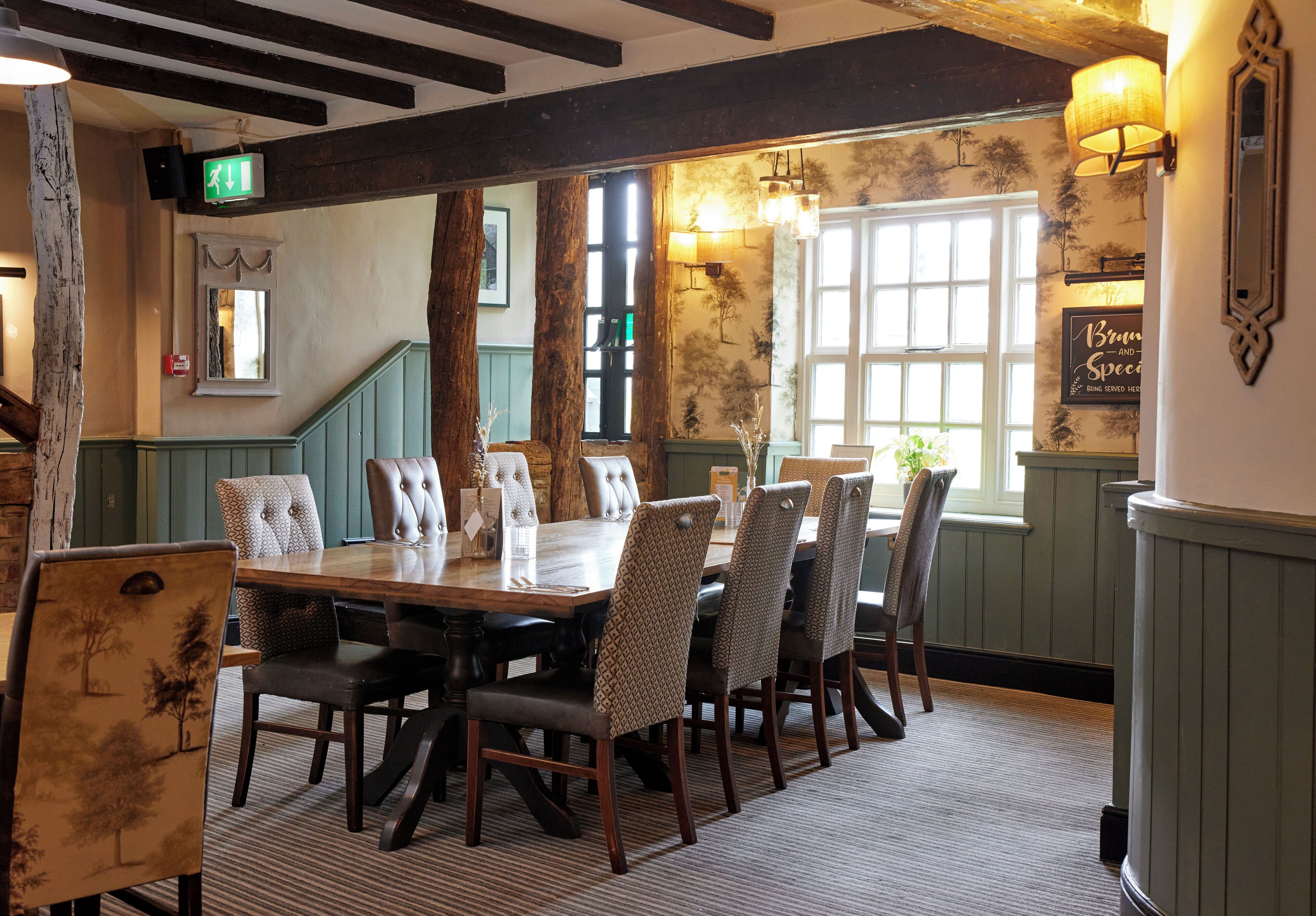 Crossroads by Chef & Brewer Collection