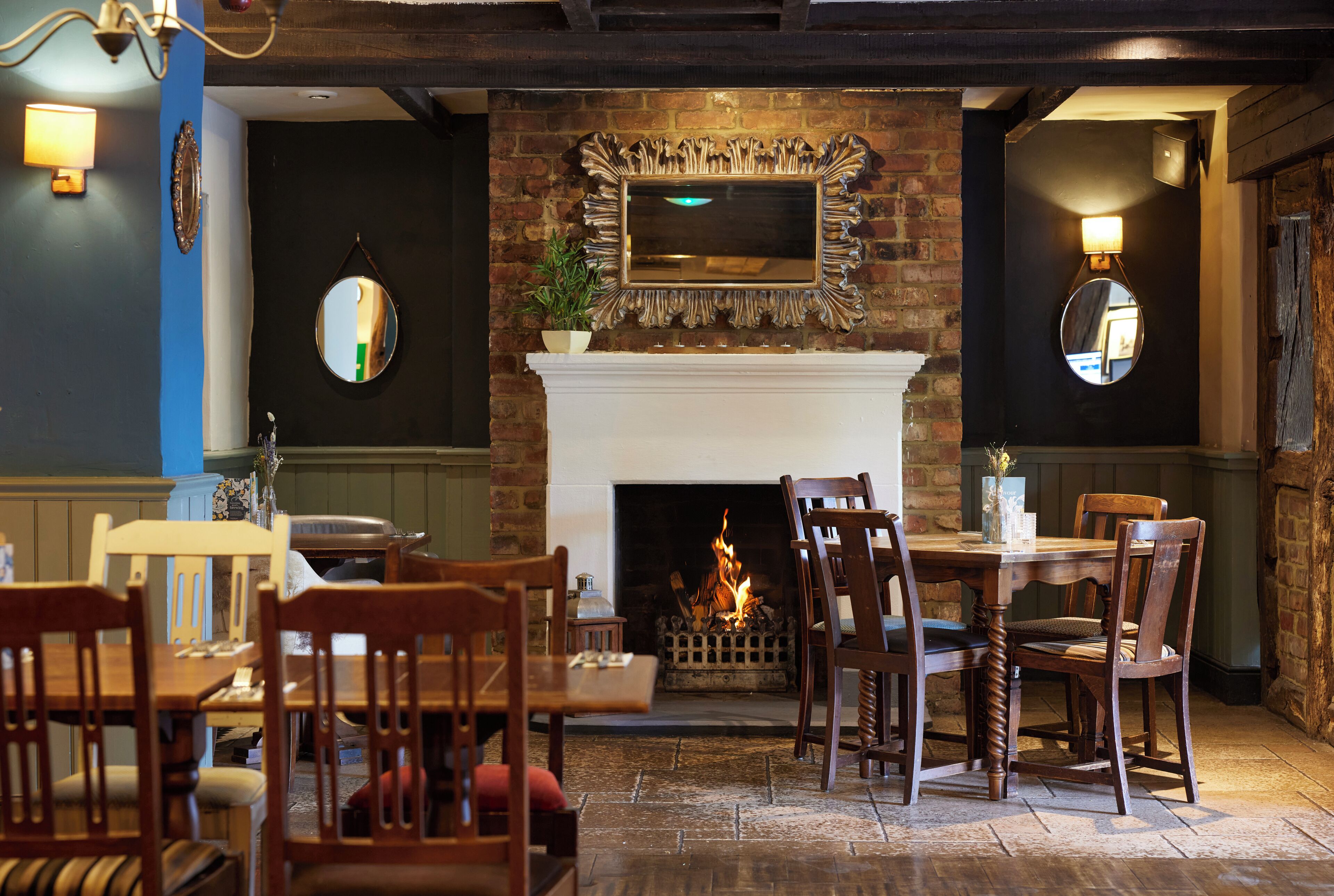 Crossroads by Chef & Brewer Collection