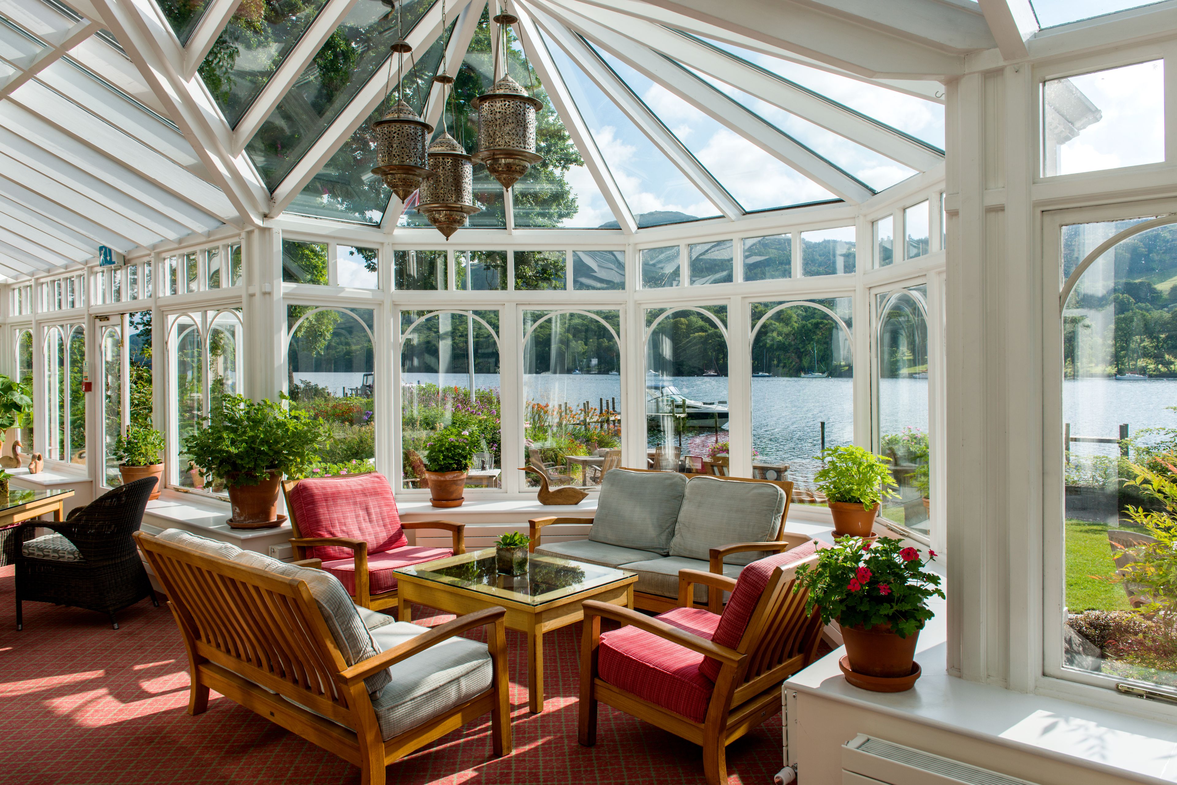 Lakeside Hotel & Spa