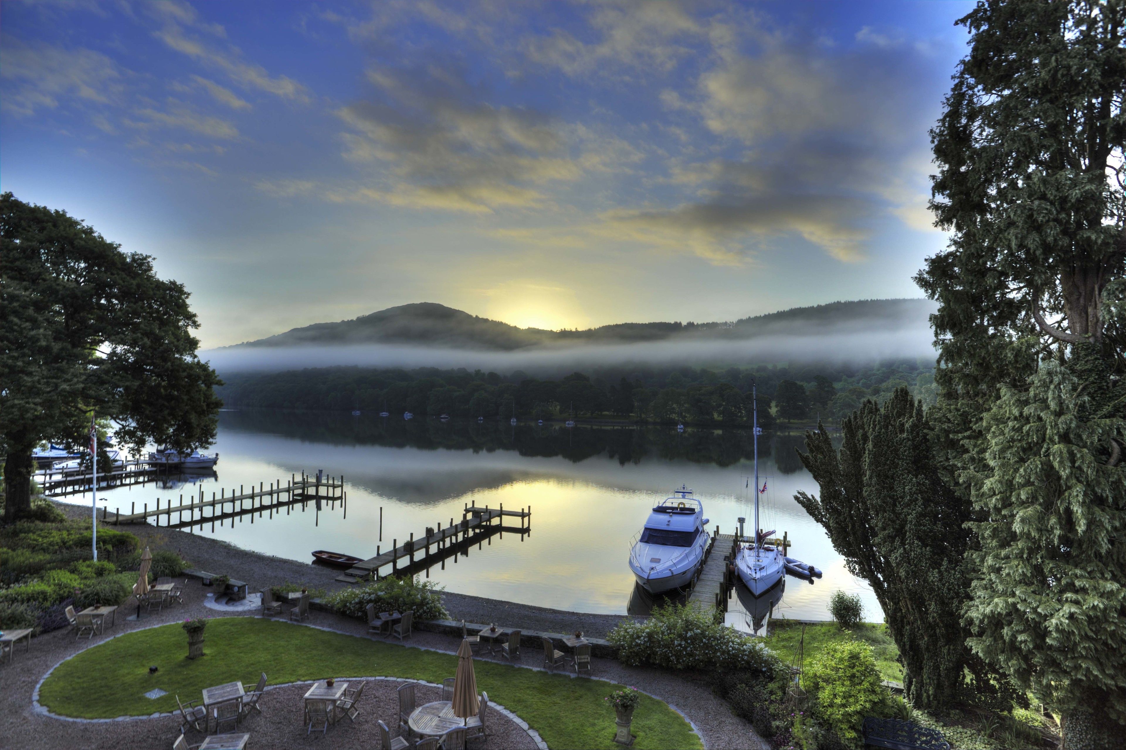 Lakeside Hotel & Spa