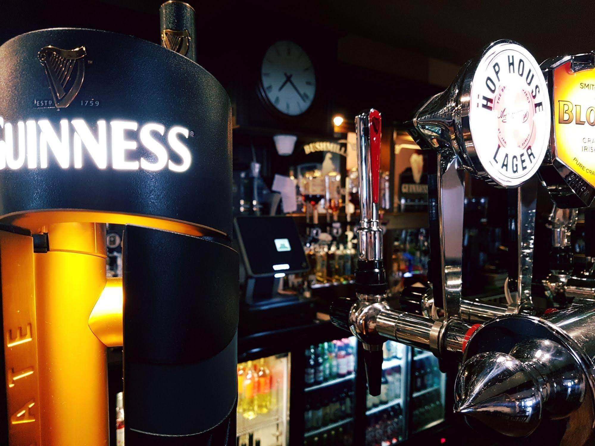 Fullerton Arms