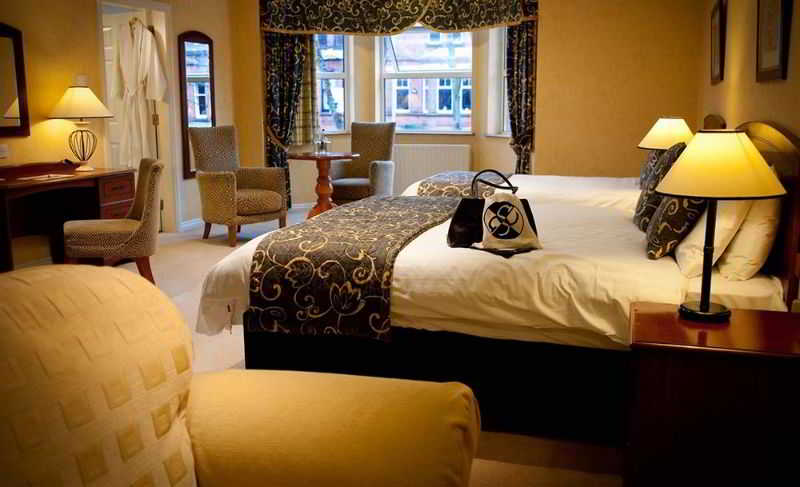 Malone Lodge Hotel & Apartments