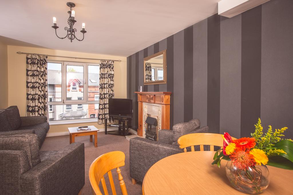 Malone Lodge Hotel & Apartments