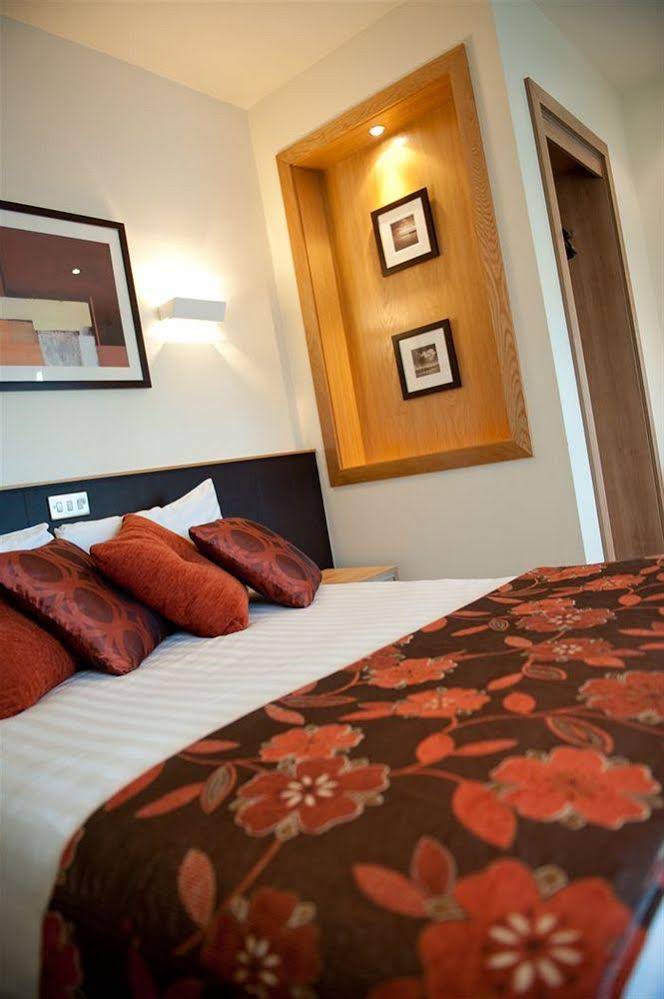 Strangford Arms Hotel