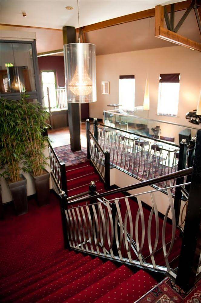 Strangford Arms Hotel