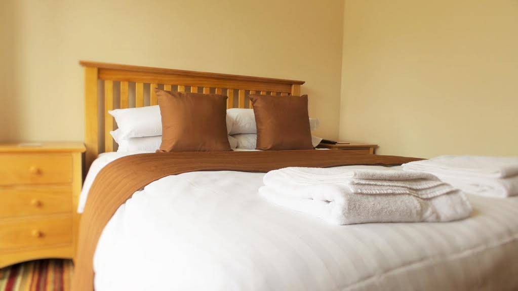 Roydon Marina Village