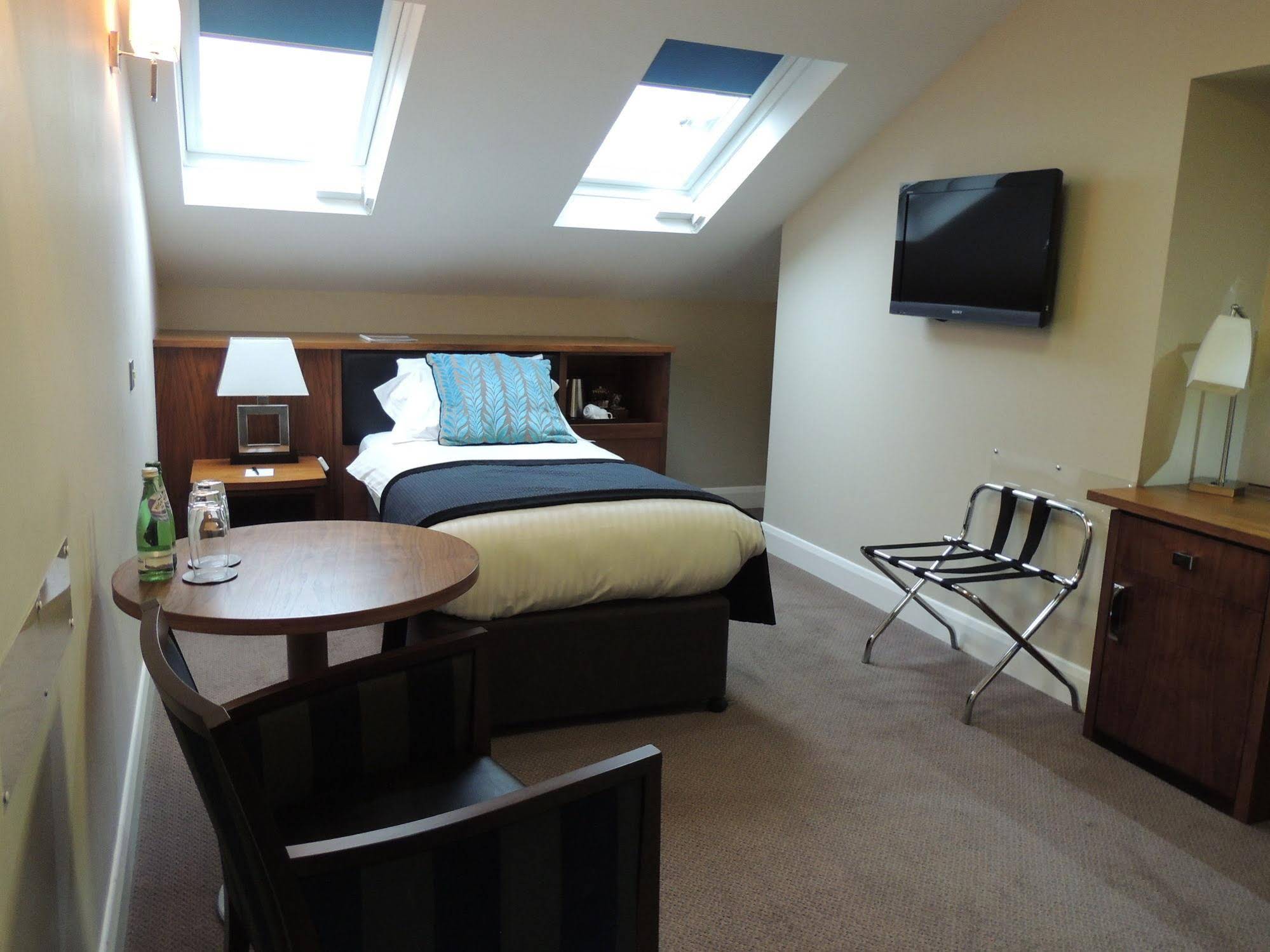 Rox Hotel