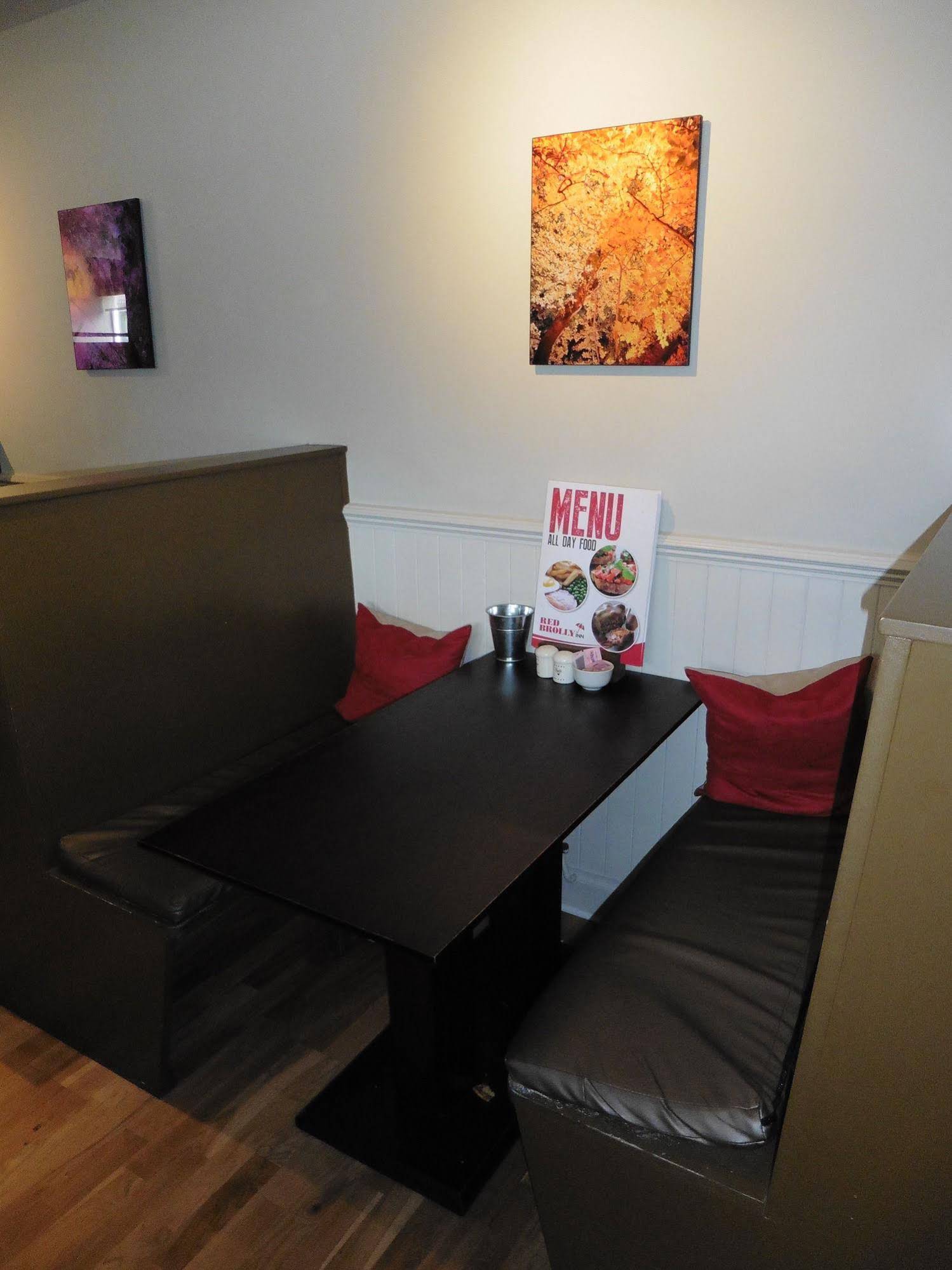 Red Brolly Inn