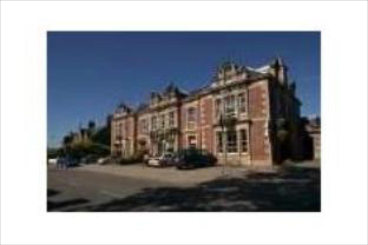 Lovat Arms Hotel