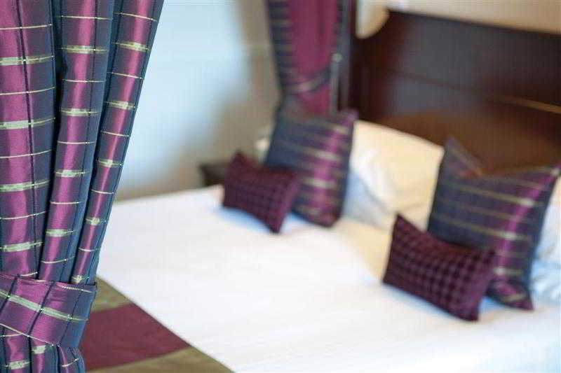 Kinloch Hotel