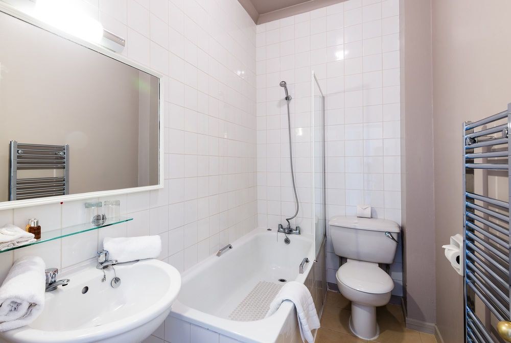 The Boat Country Inn & Restaurant