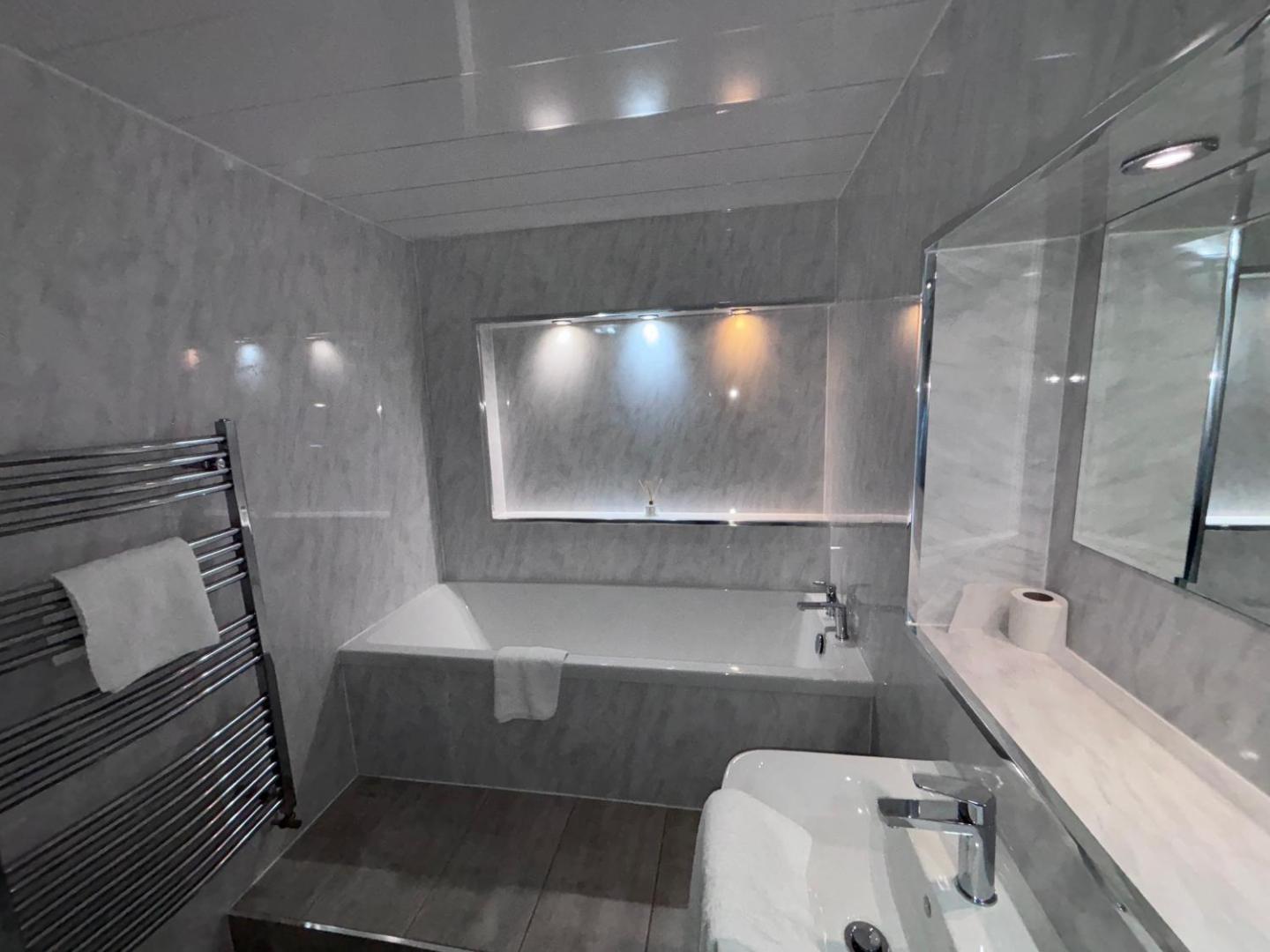 The Richmond Park Hotel