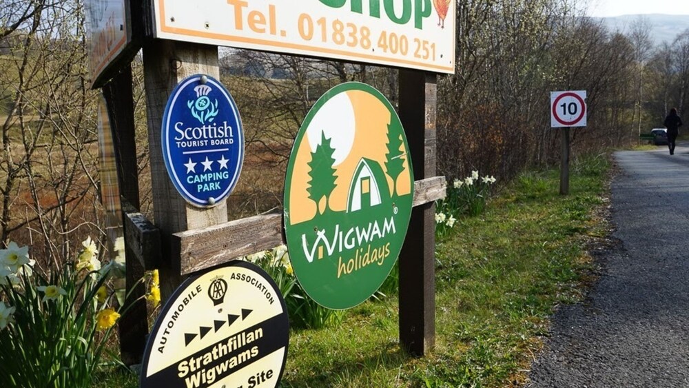 Strathfillan Wigwam Village