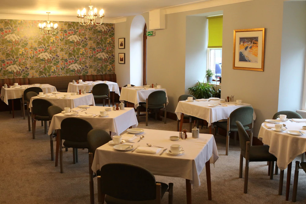 Leven House Bed And Breakfast And Squirrel Away Apartment