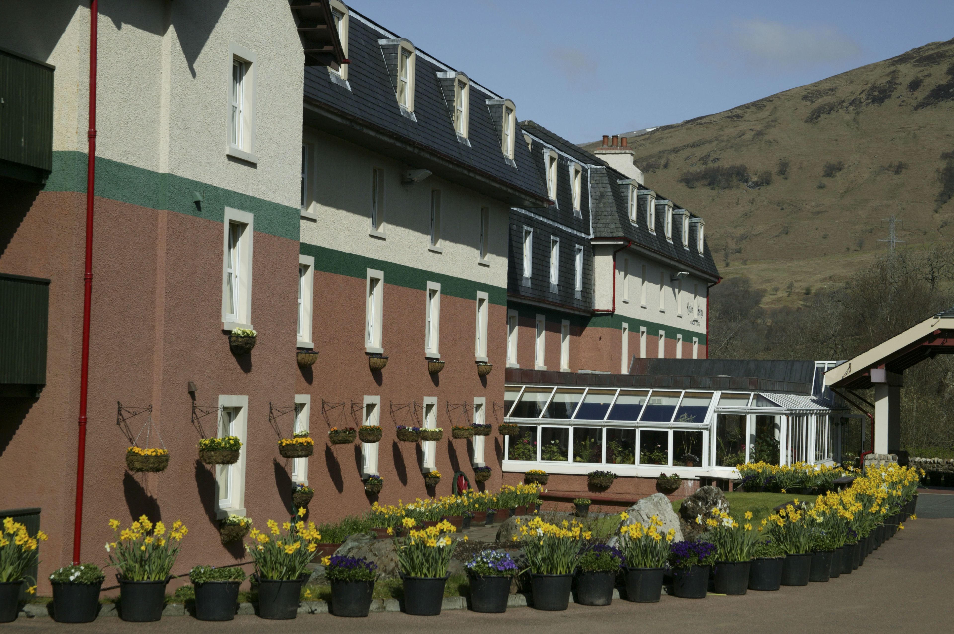 Muthu Dalmally Hotel