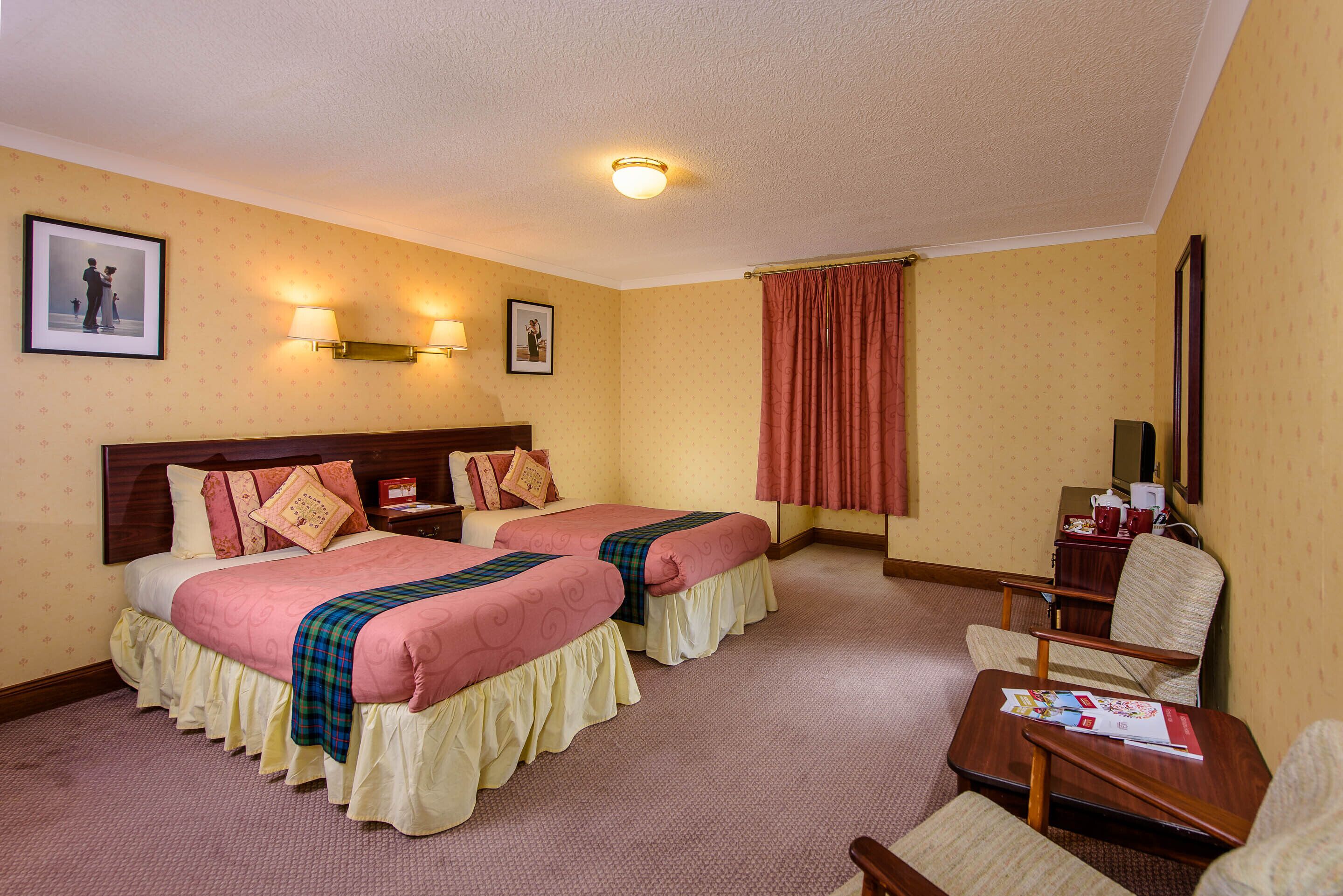 Muthu Dalmally Hotel