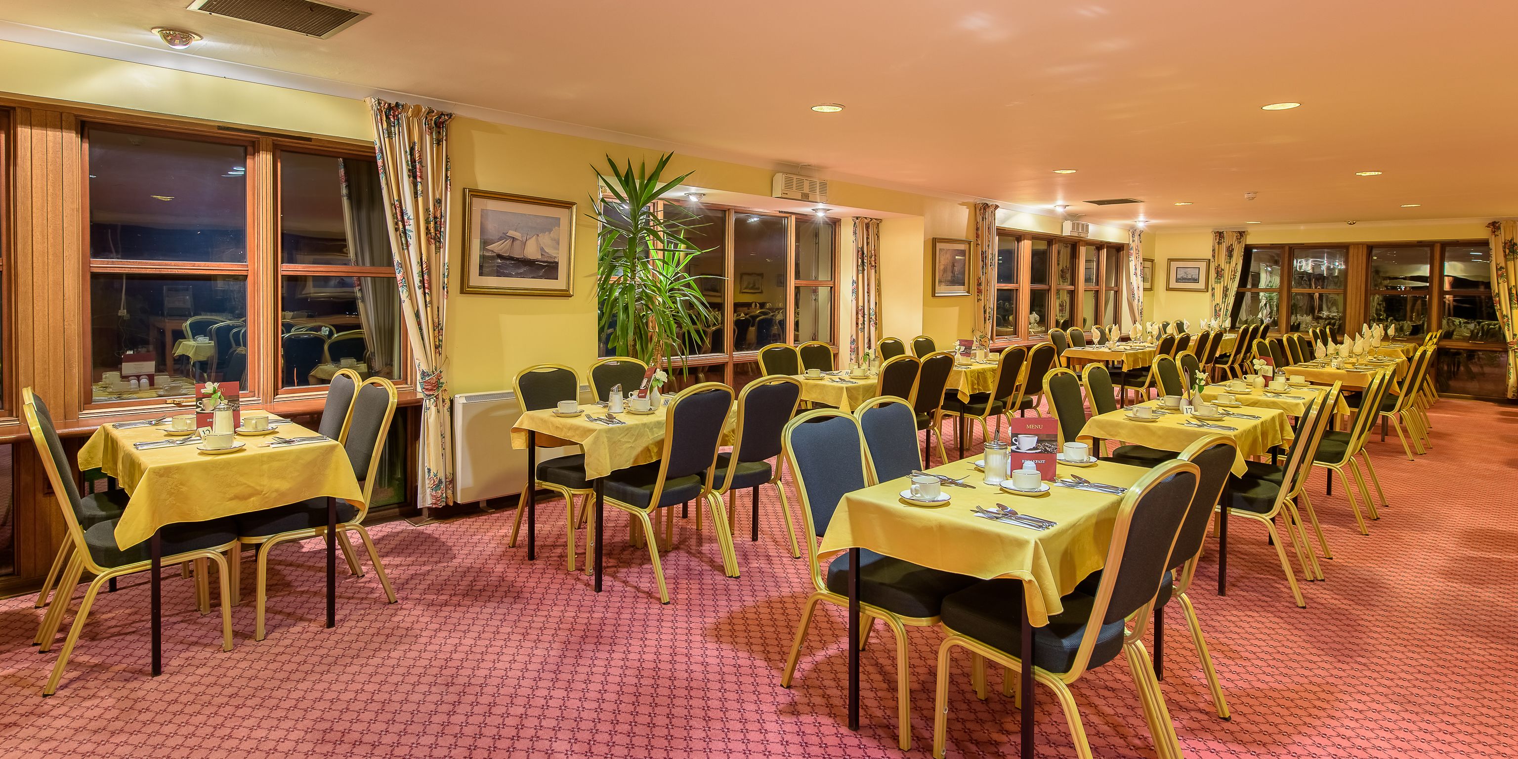 Muthu Dalmally Hotel