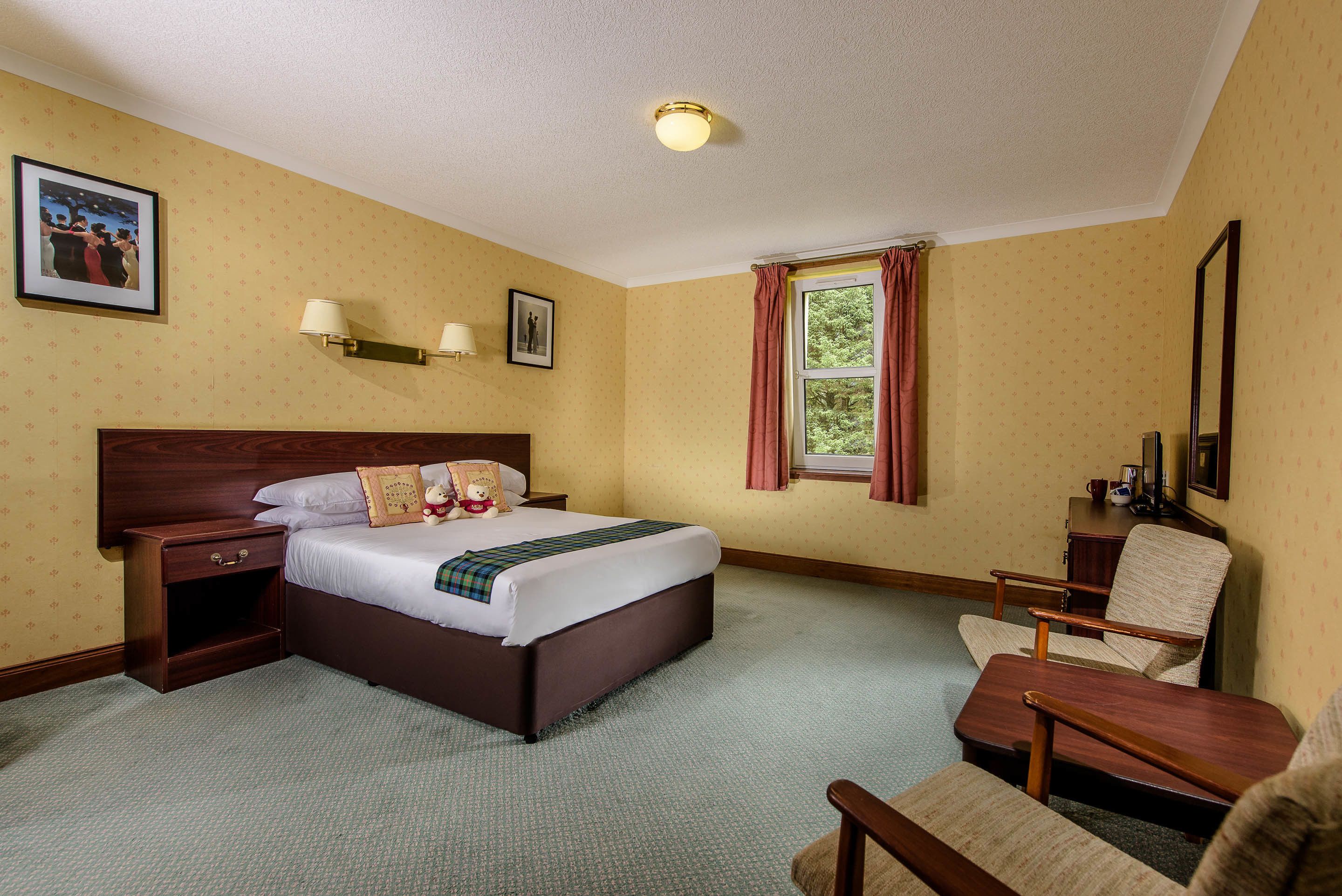 Muthu Dalmally Hotel