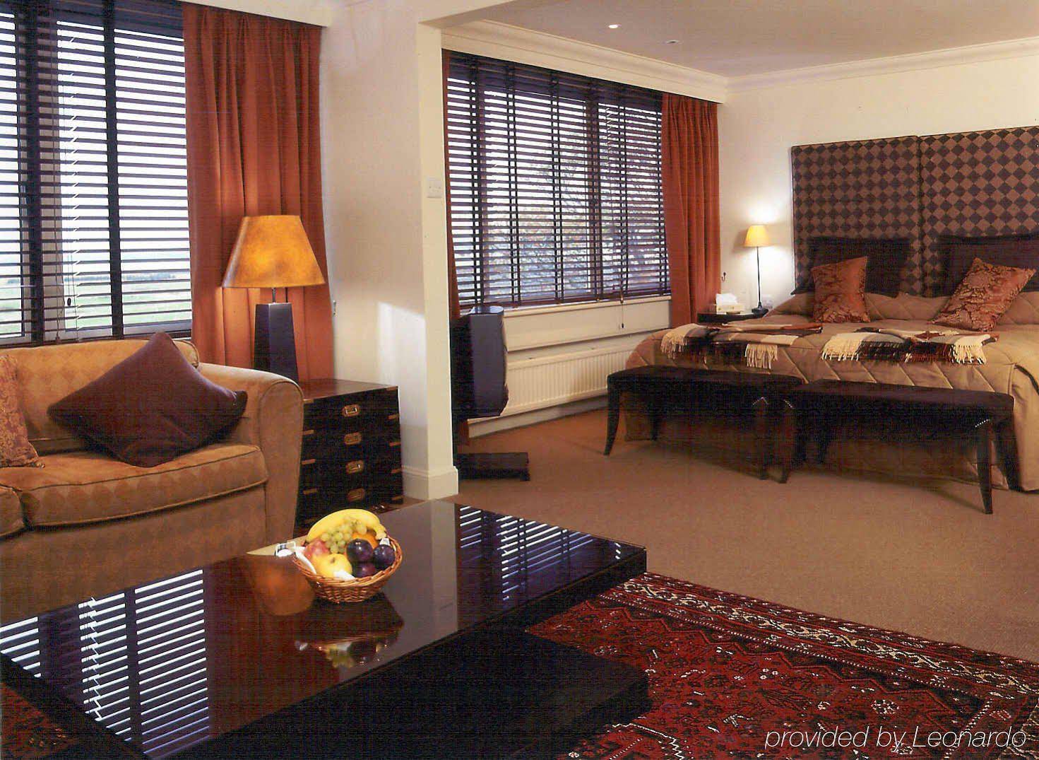Royal Golf Hotel