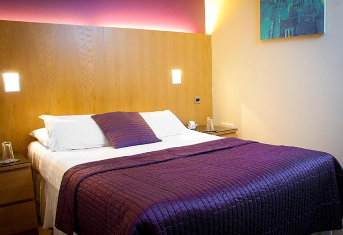 Rooms At 1703