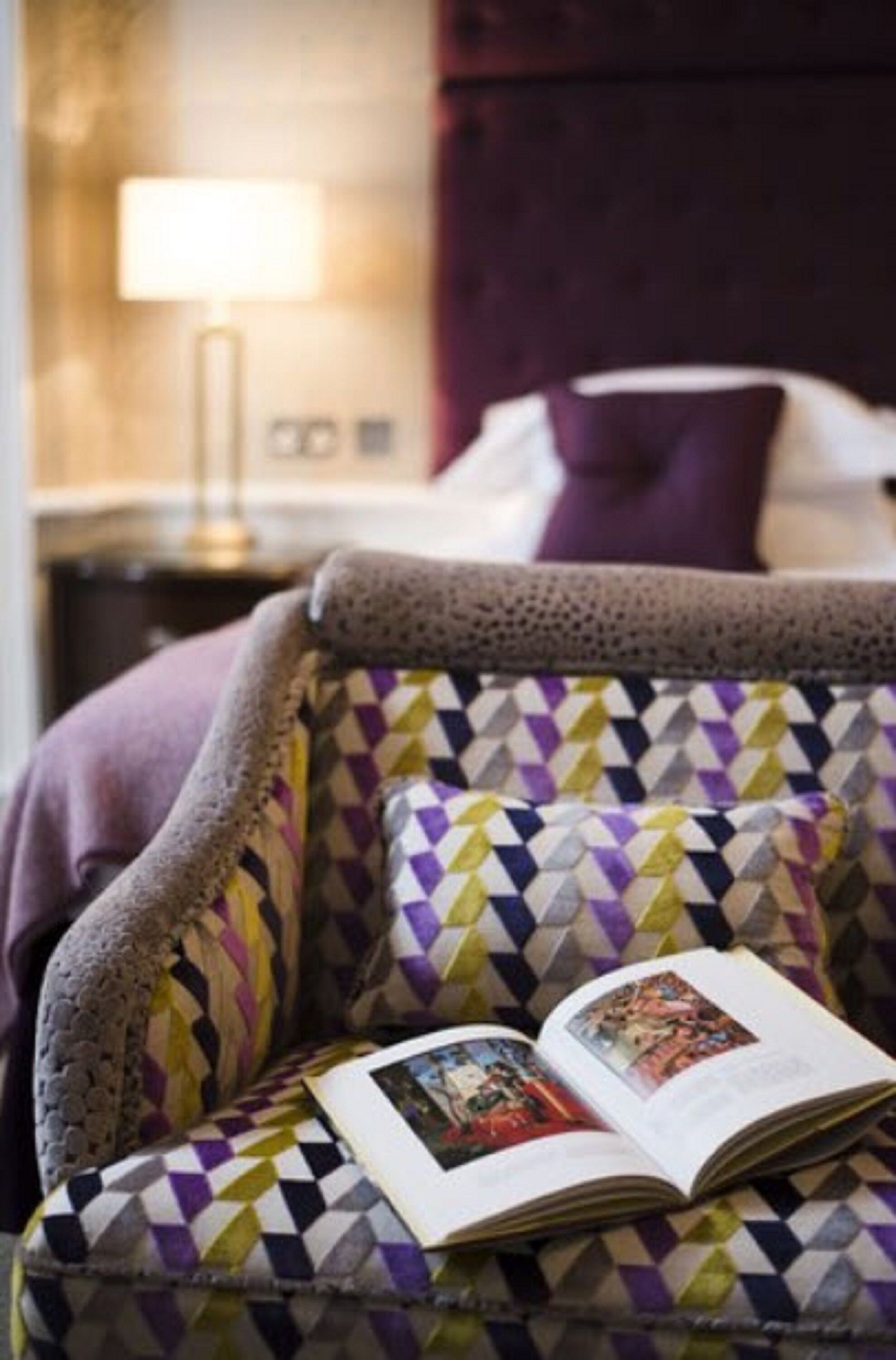 24 Royal Terrace Hotel