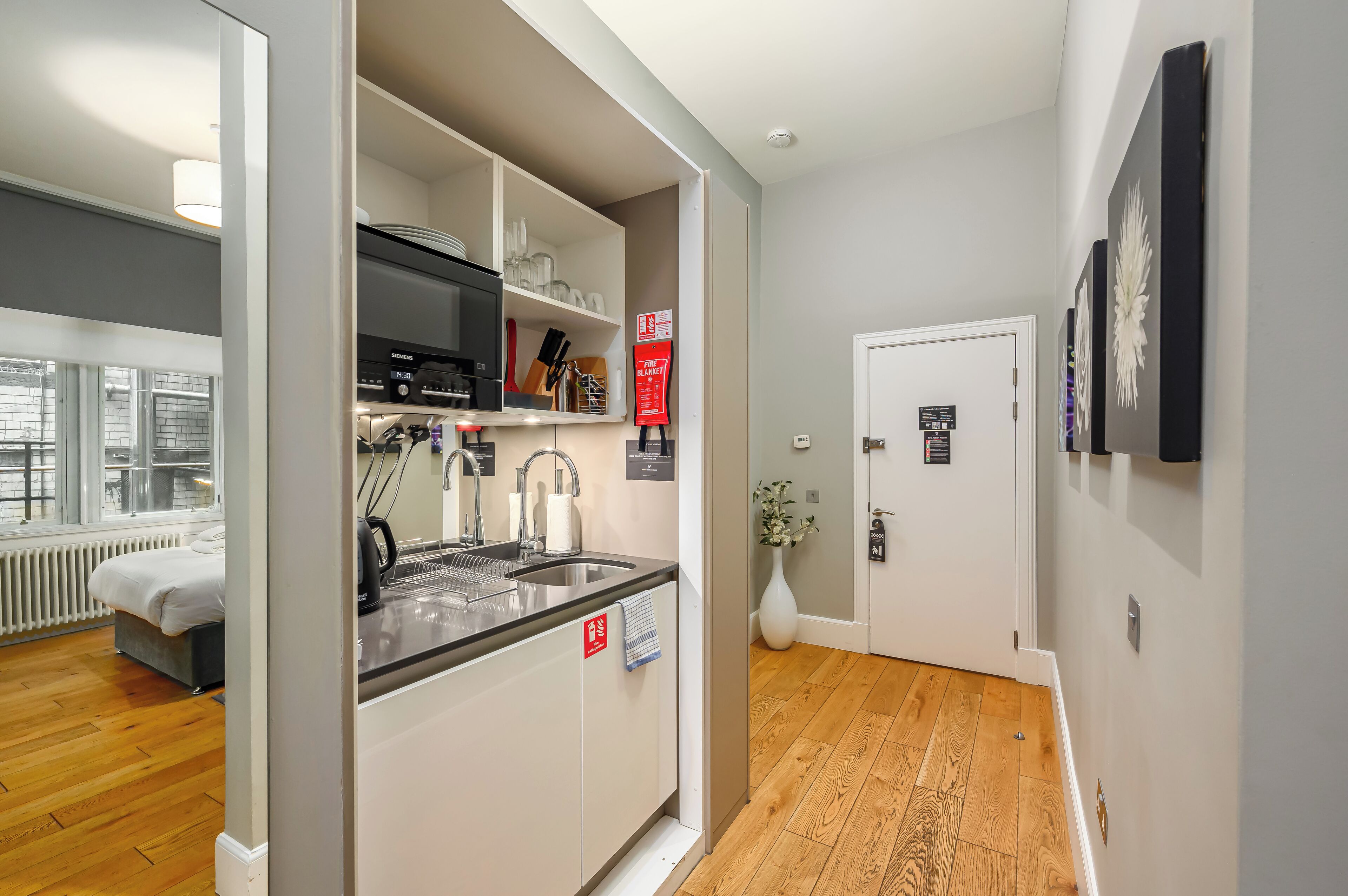 Destiny Scotland - St. Andrew Square Apartments