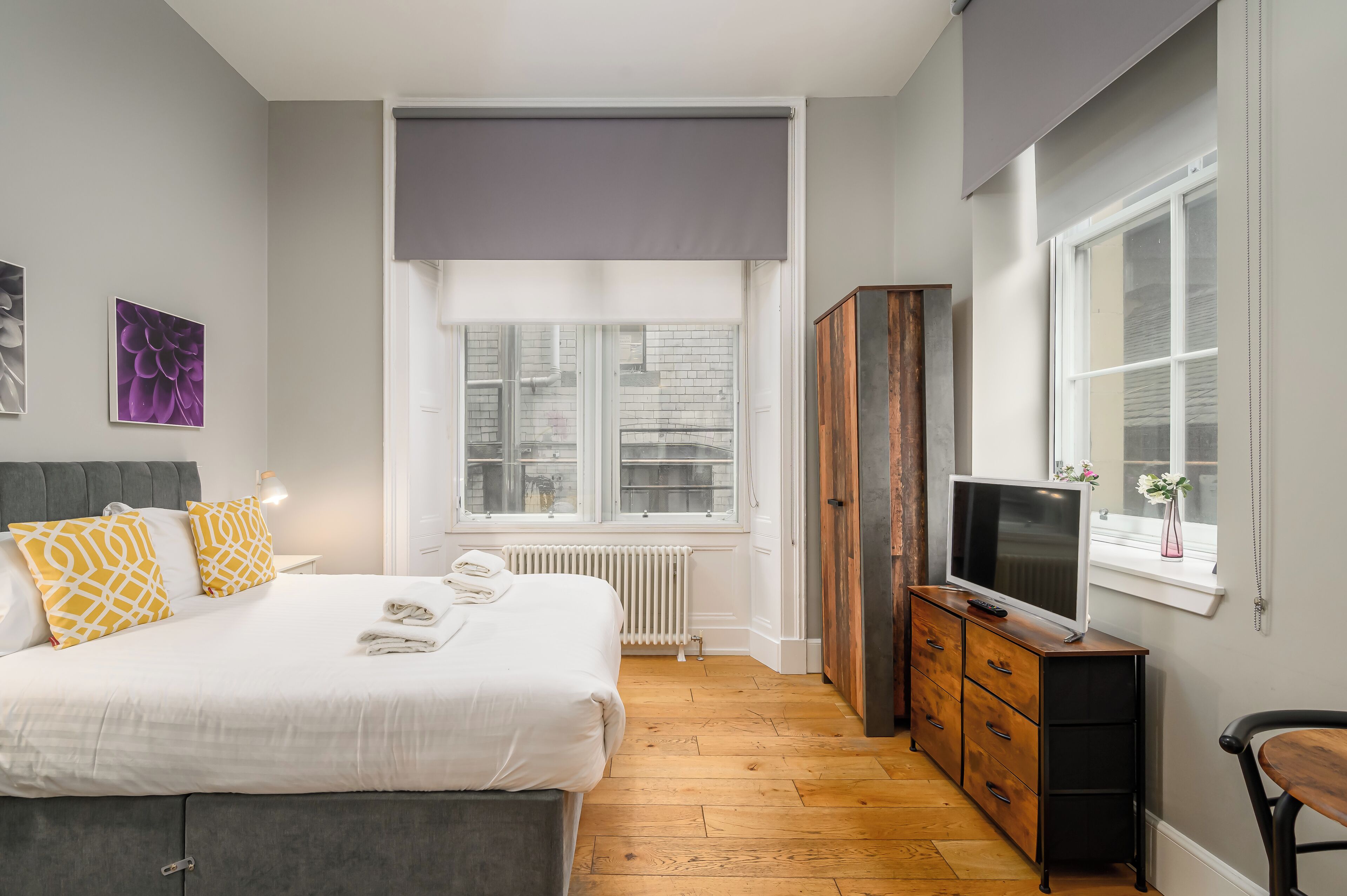 Destiny Scotland - St. Andrew Square Apartments