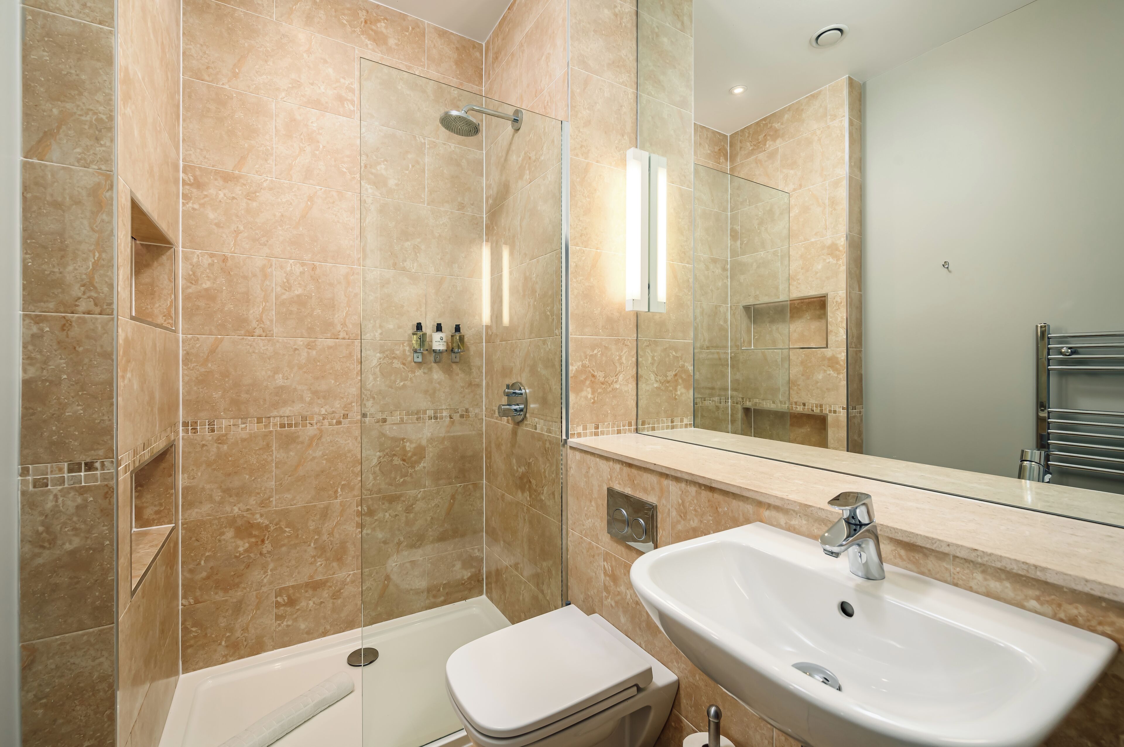 Destiny Scotland - St. Andrew Square Apartments