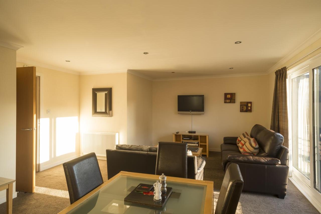 Fountain Court - Harris Apartments
