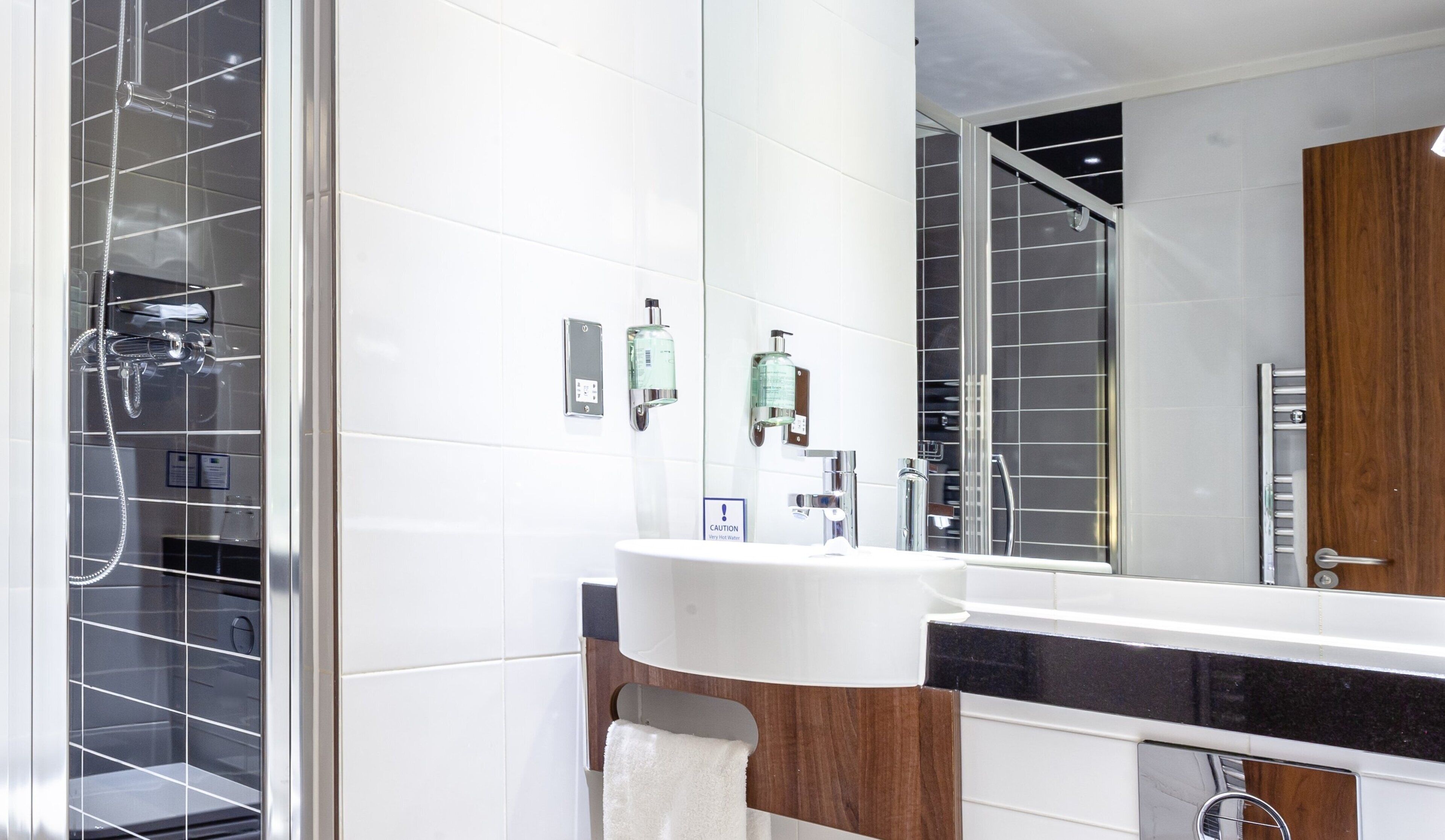 Holiday Inn Express Edinburgh Airport