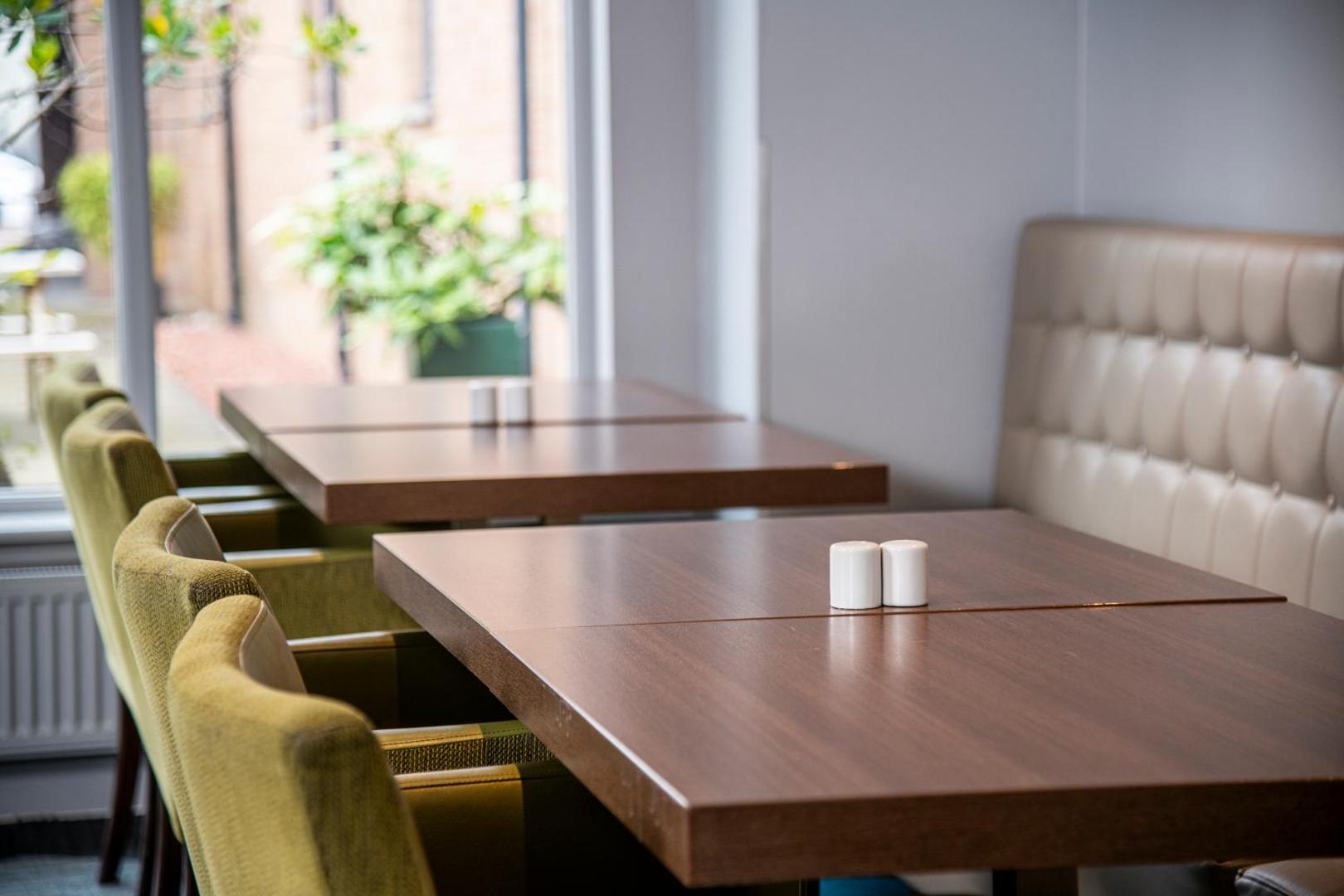 Holiday Inn Express Edinburgh Airport