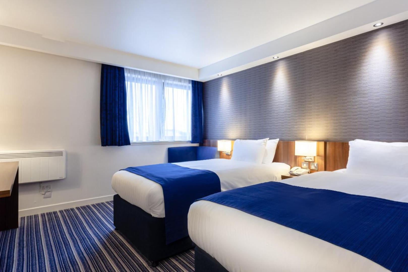 Holiday Inn Express Edinburgh Airport
