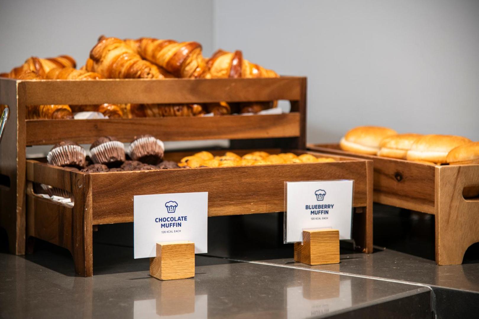 Holiday Inn Express Edinburgh Airport