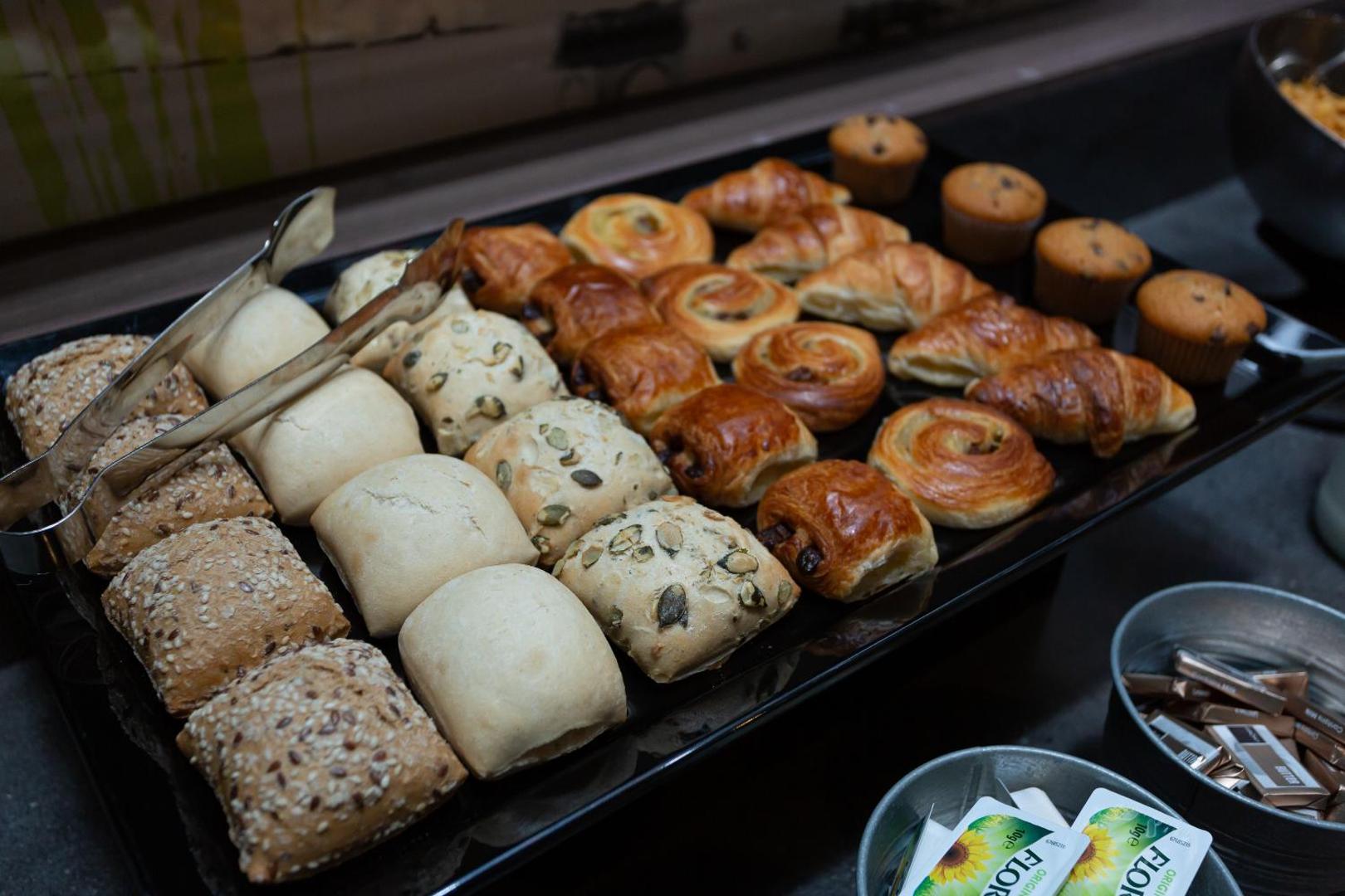 KM Hotel & Apartments