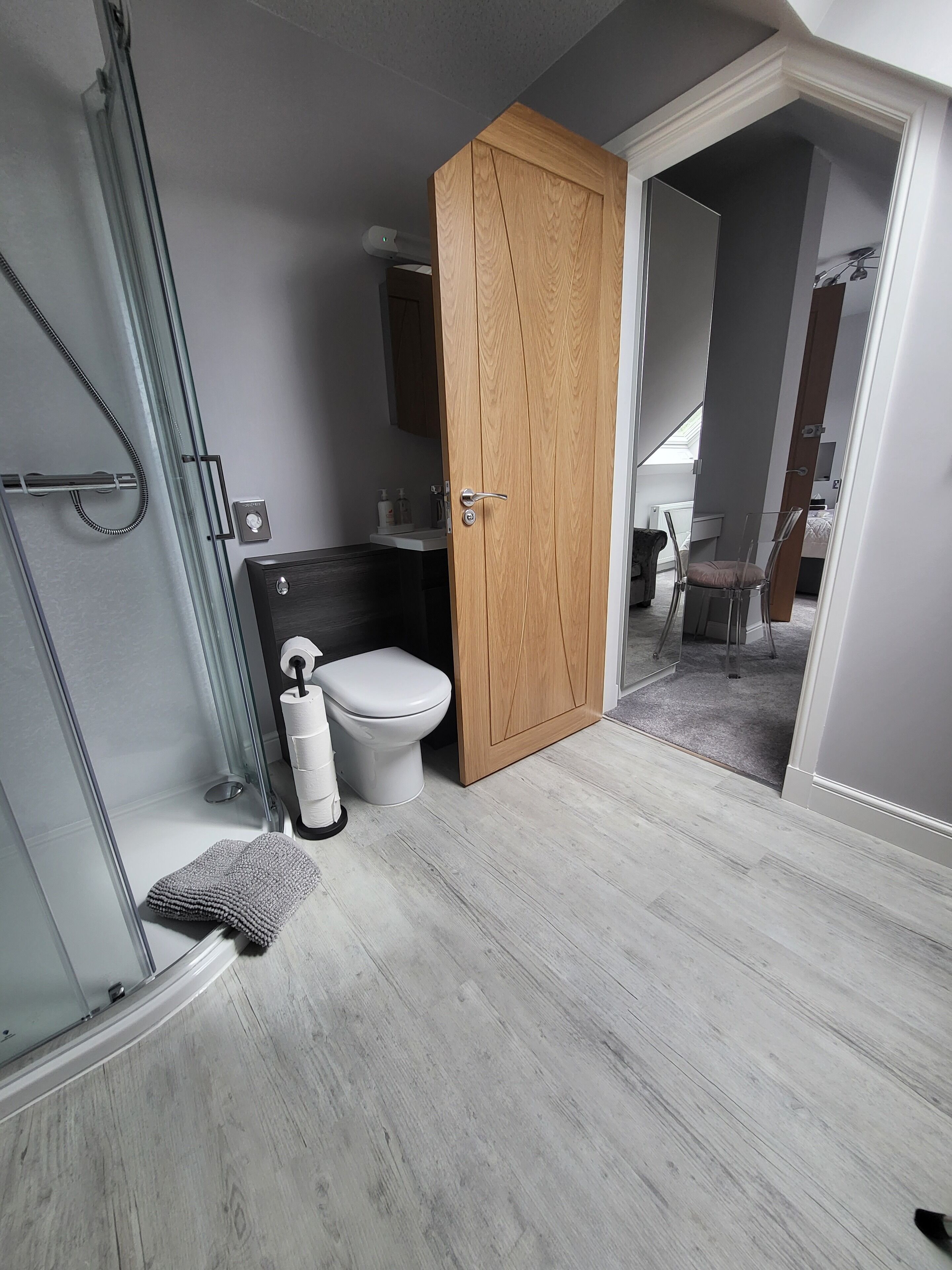 Lauderville Guest House