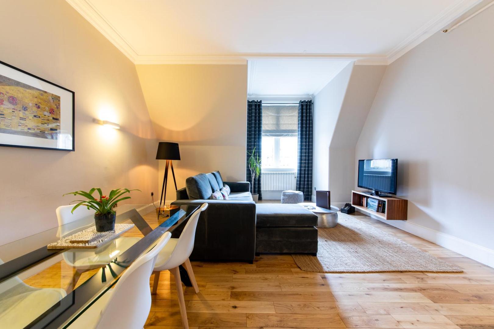 Linton Collection - North Bridge Apartments