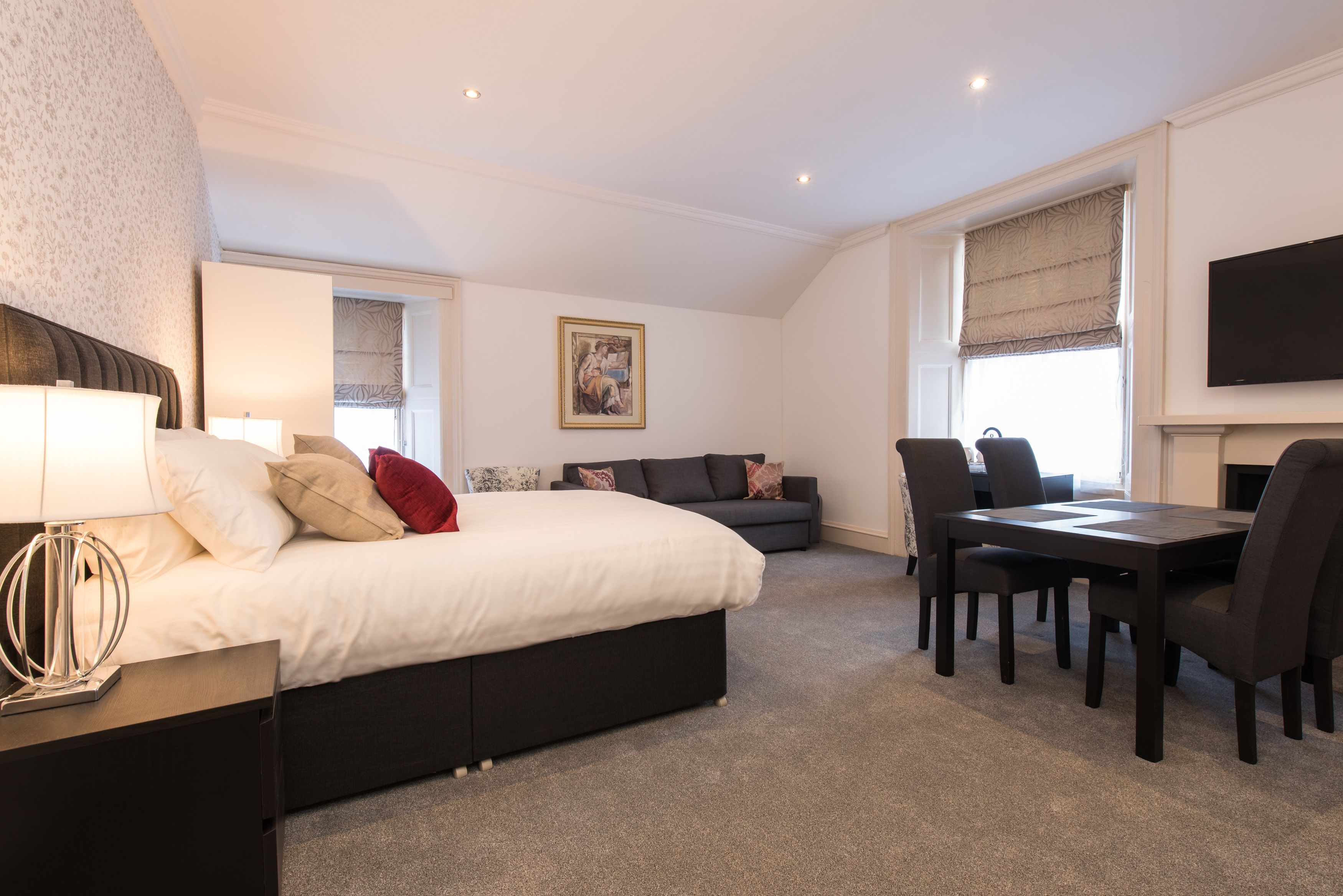 Royal Princes Suites