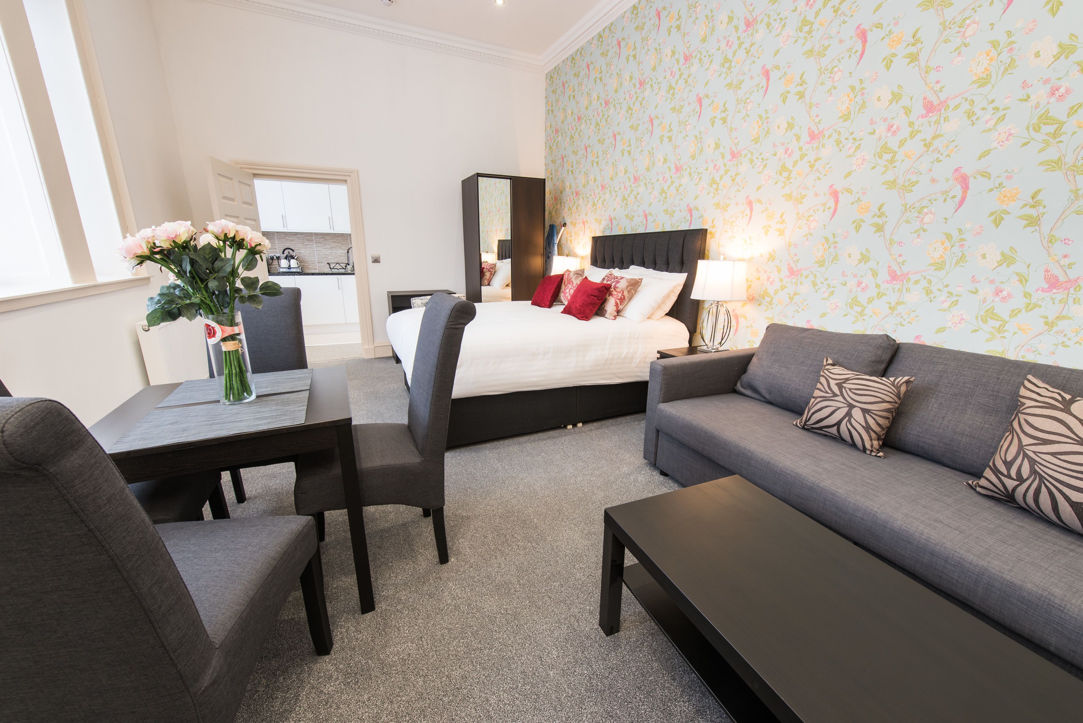 Royal Princes Suites