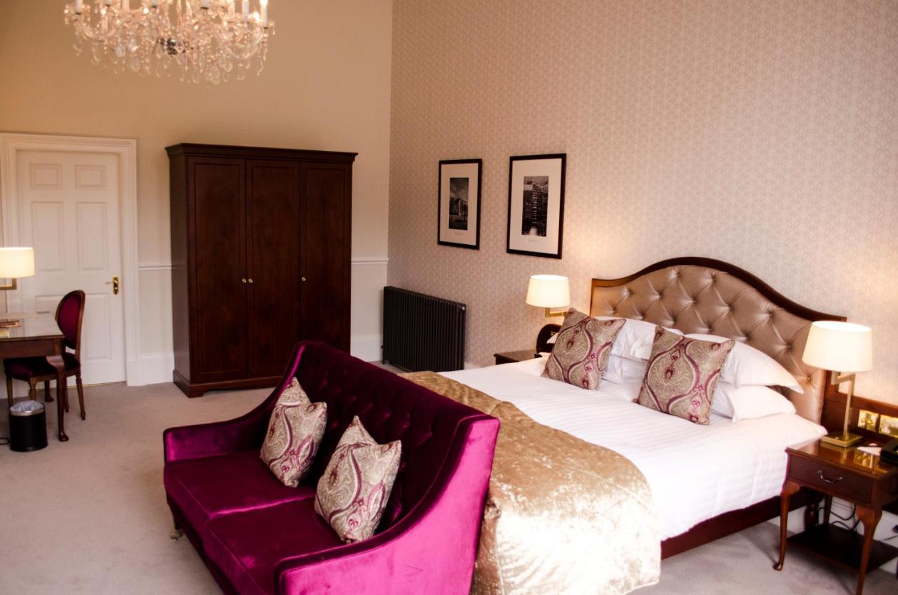 Bonham Hotel