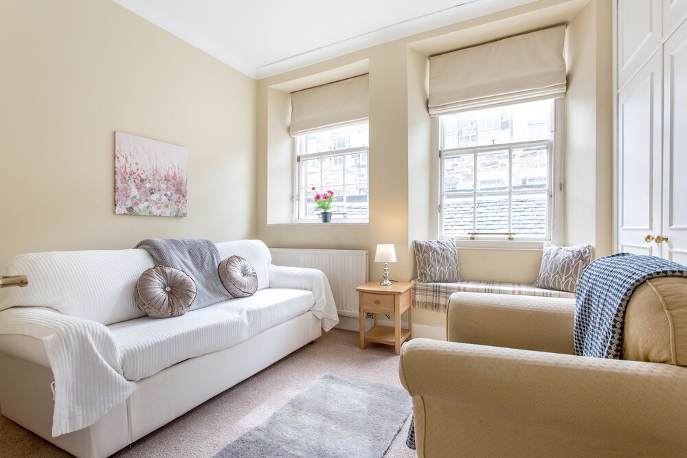 TSE Modern Apartments