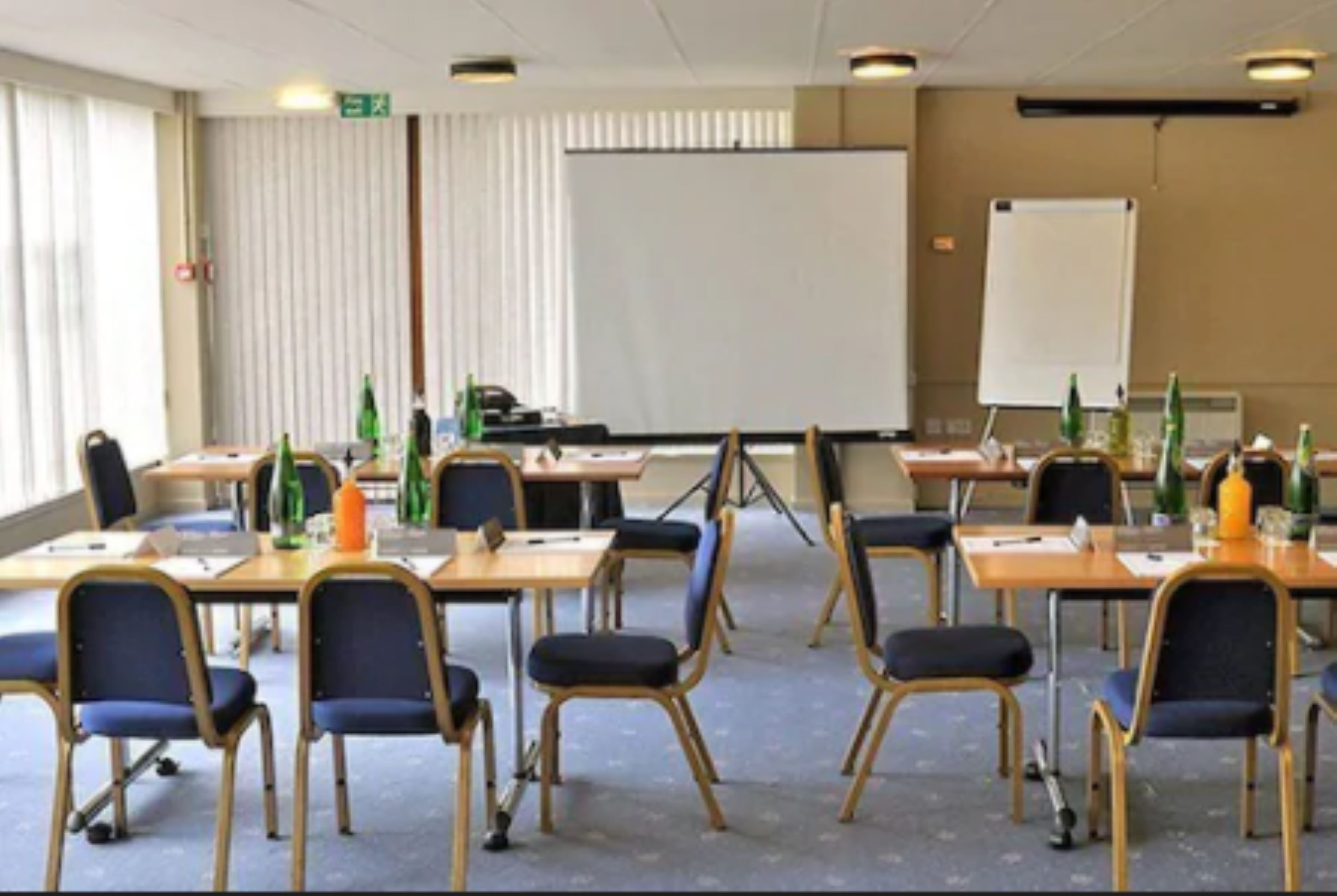 Eight Acres Hotel & Spa