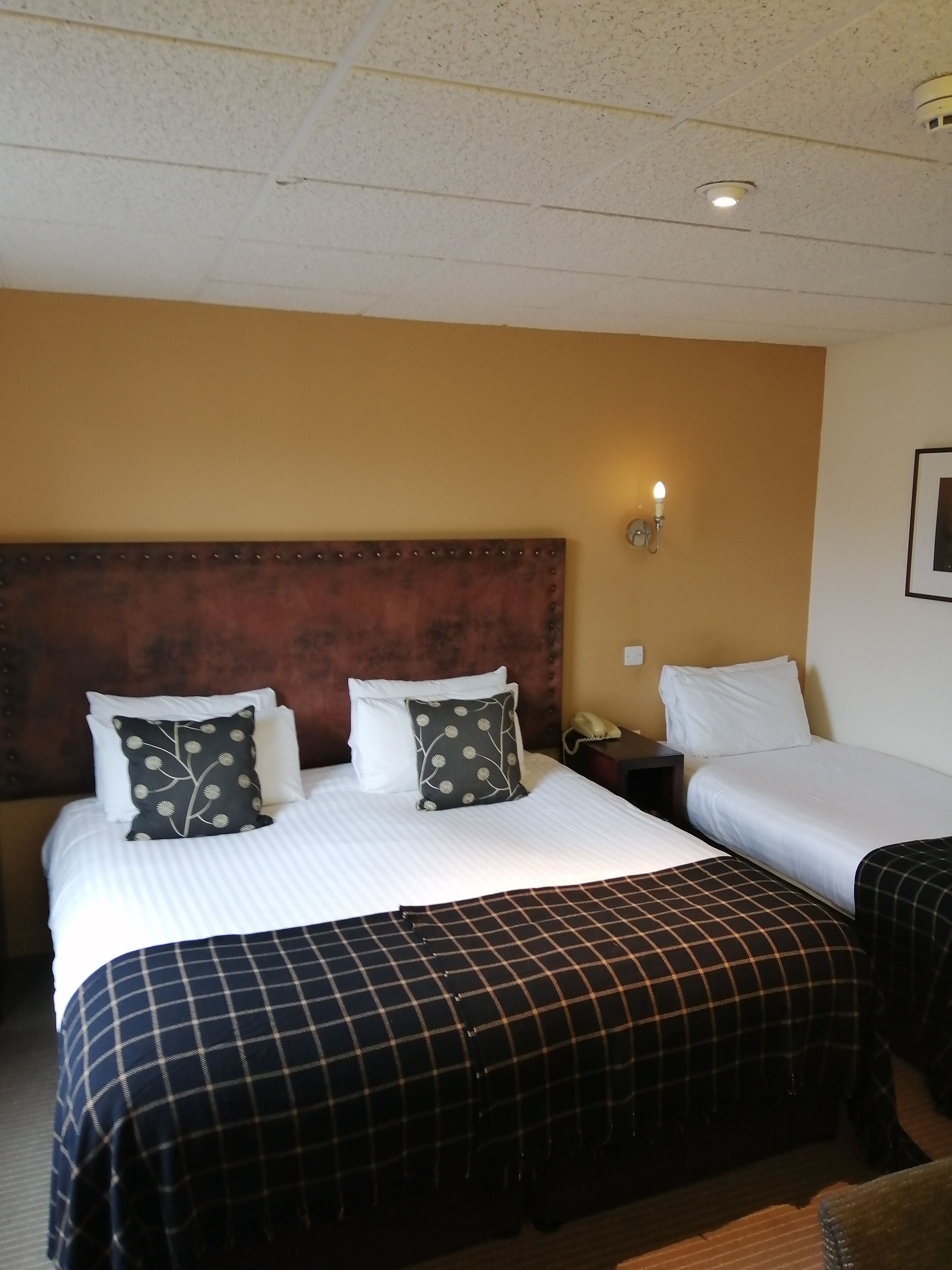 Eight Acres Hotel & Spa